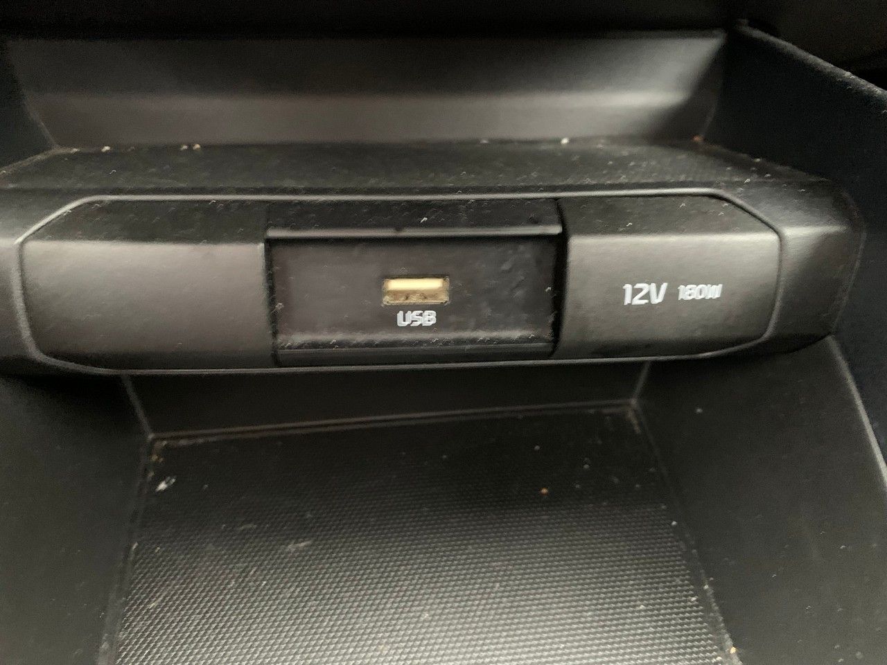 Foto Kia Stonic 10