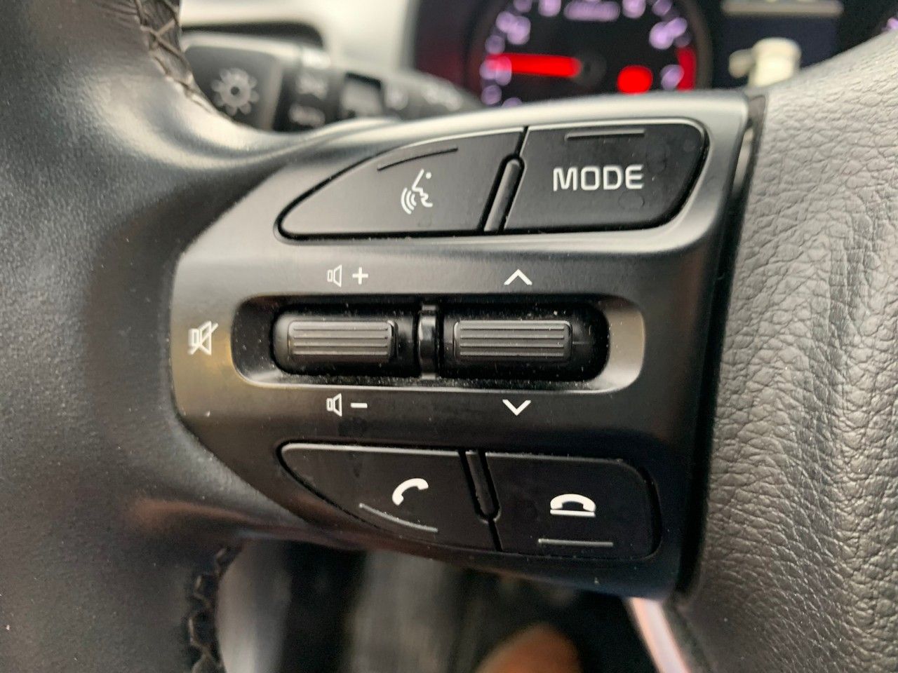 Foto Kia Stonic 12