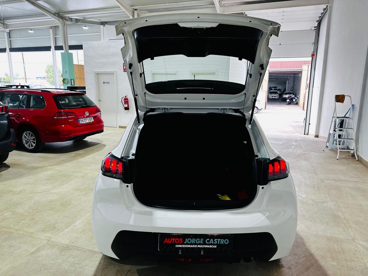 Foto Peugeot 208 26