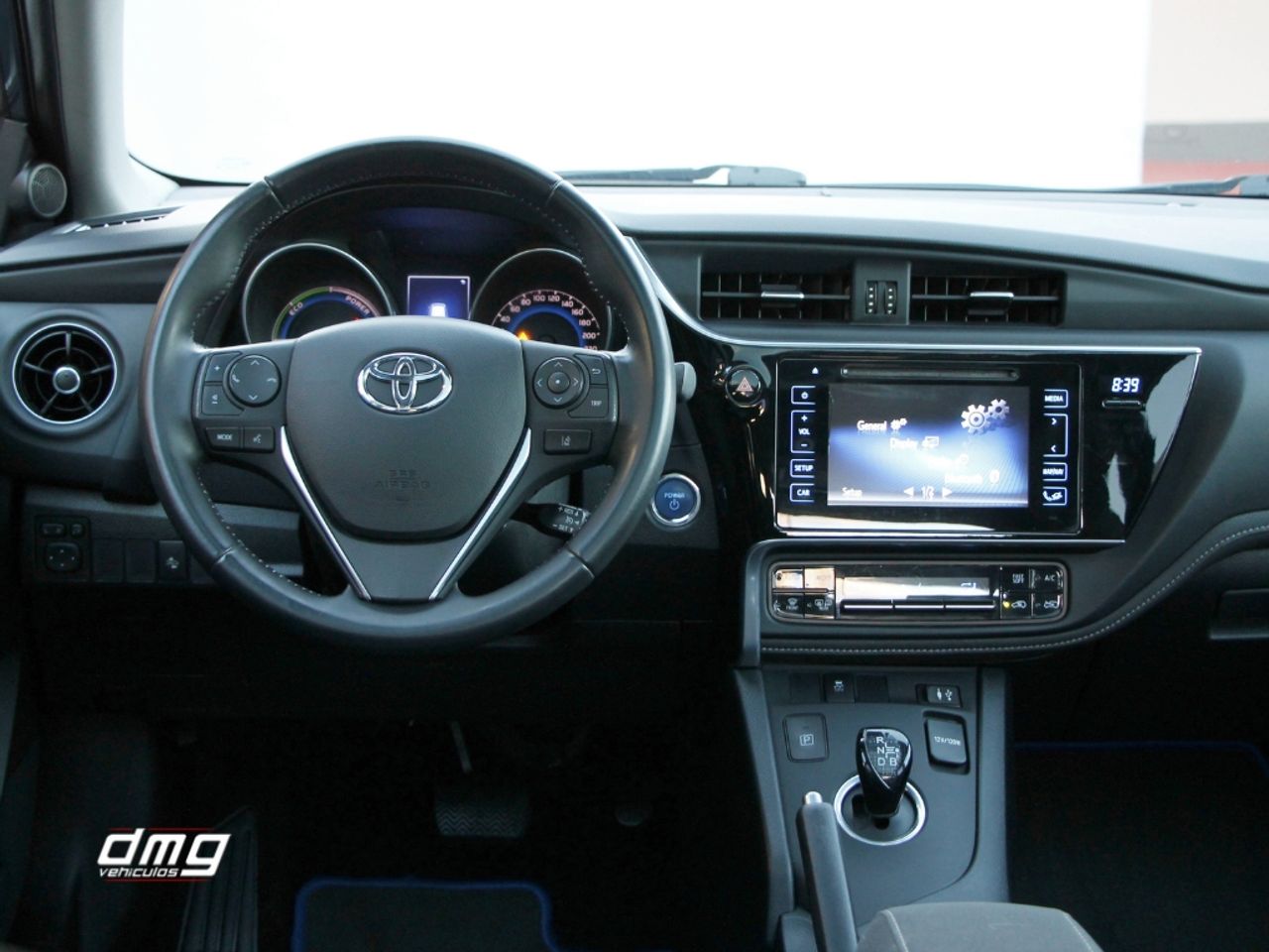 Foto Toyota Auris 12