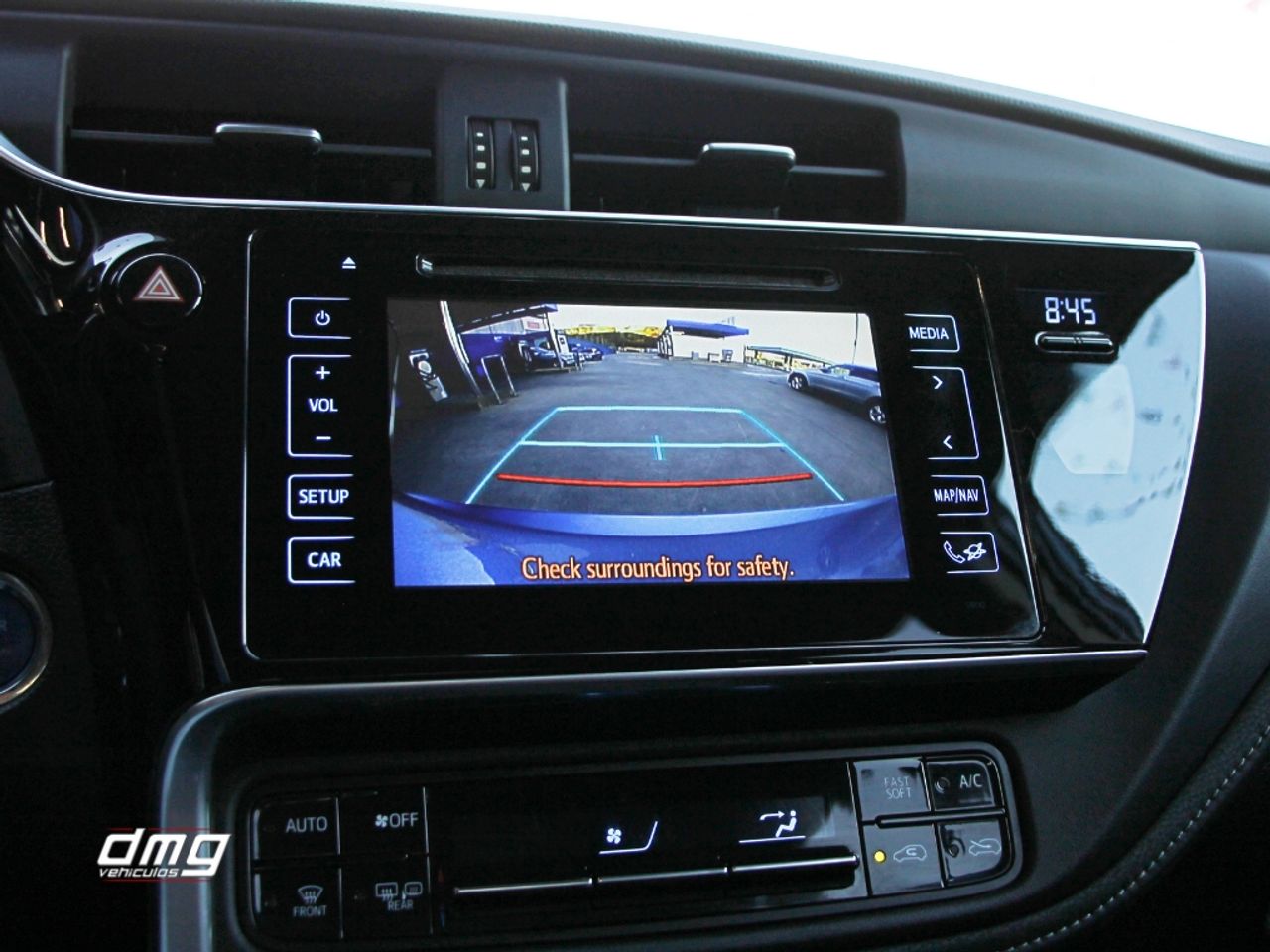 Foto Toyota Auris 24