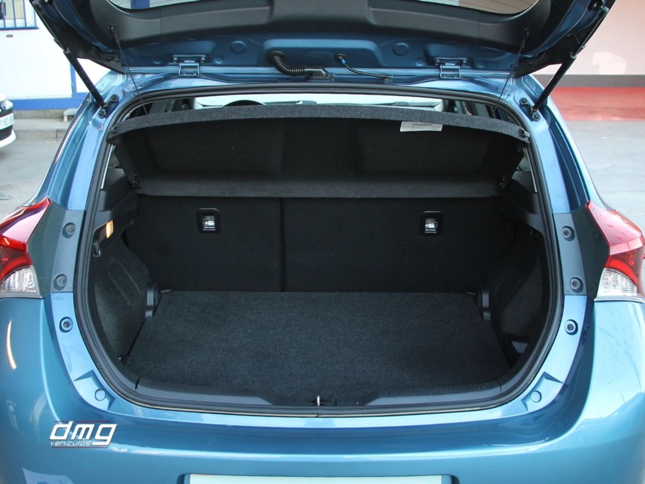Foto Toyota Auris 32