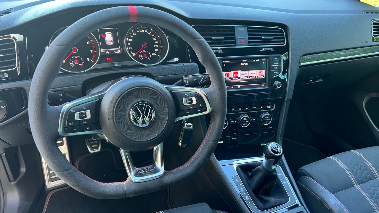 Foto Volkswagen Golf 19