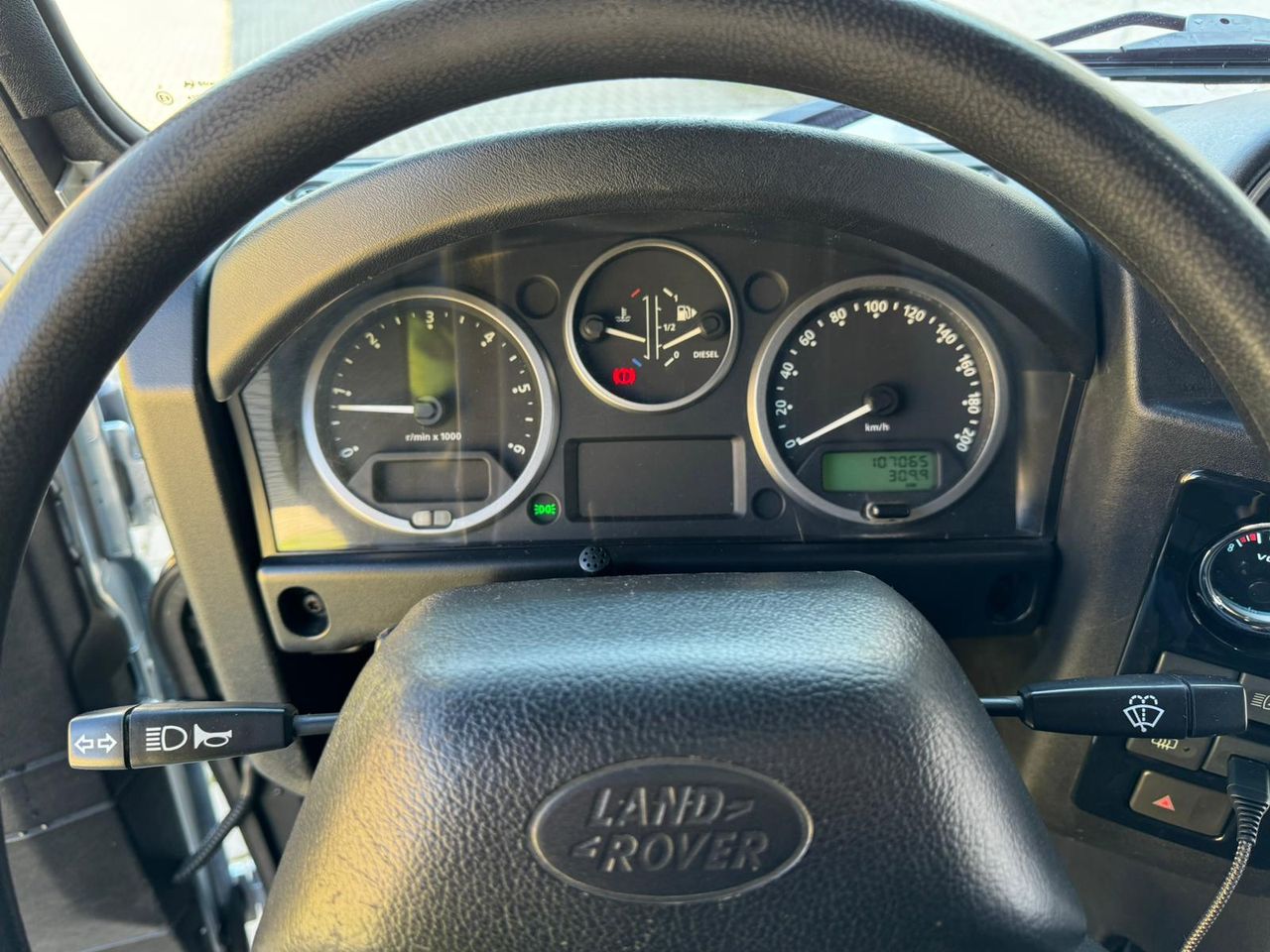 Foto Land-Rover Defender 5