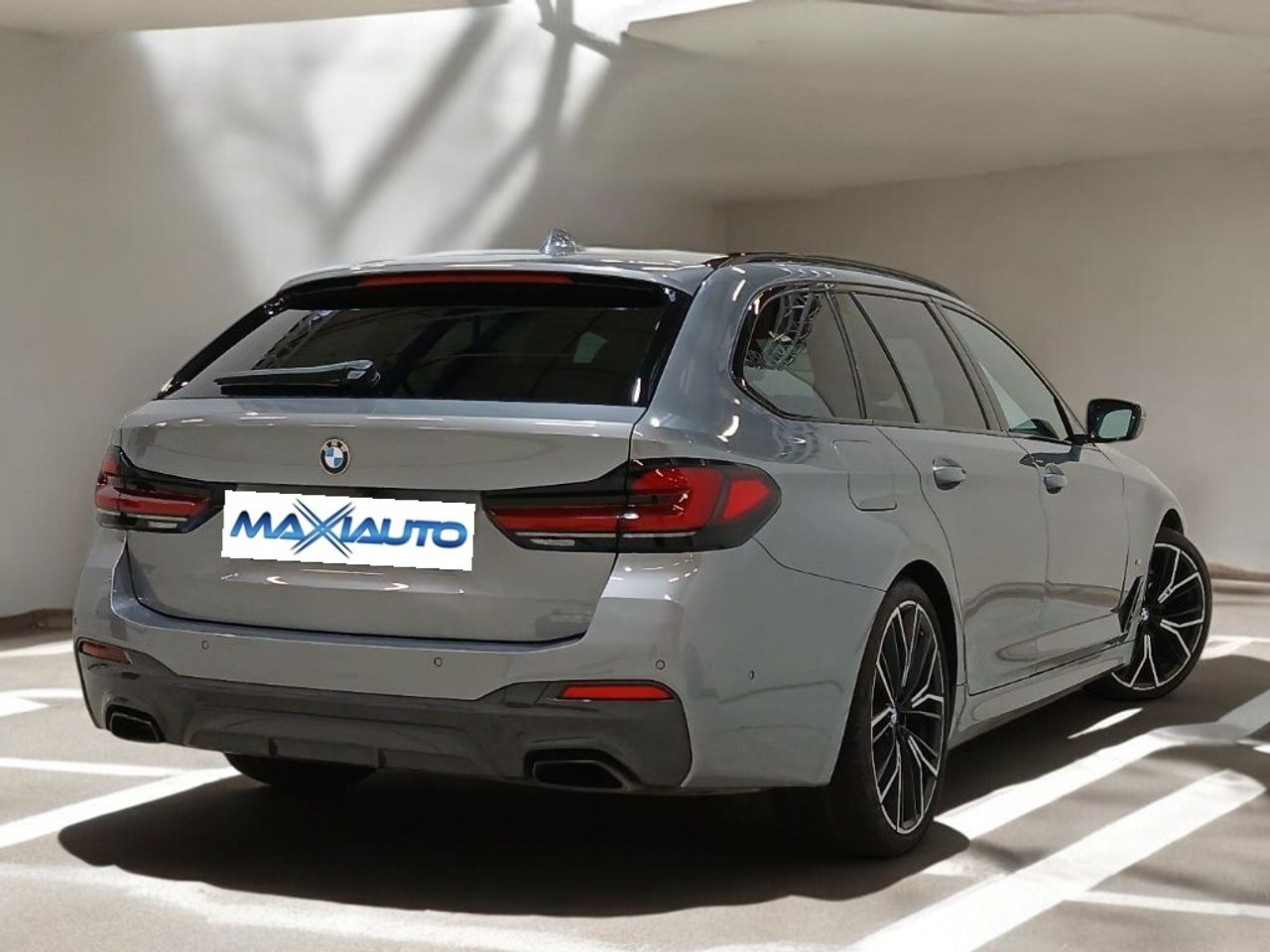 Foto BMW Serie 5 Touring 2