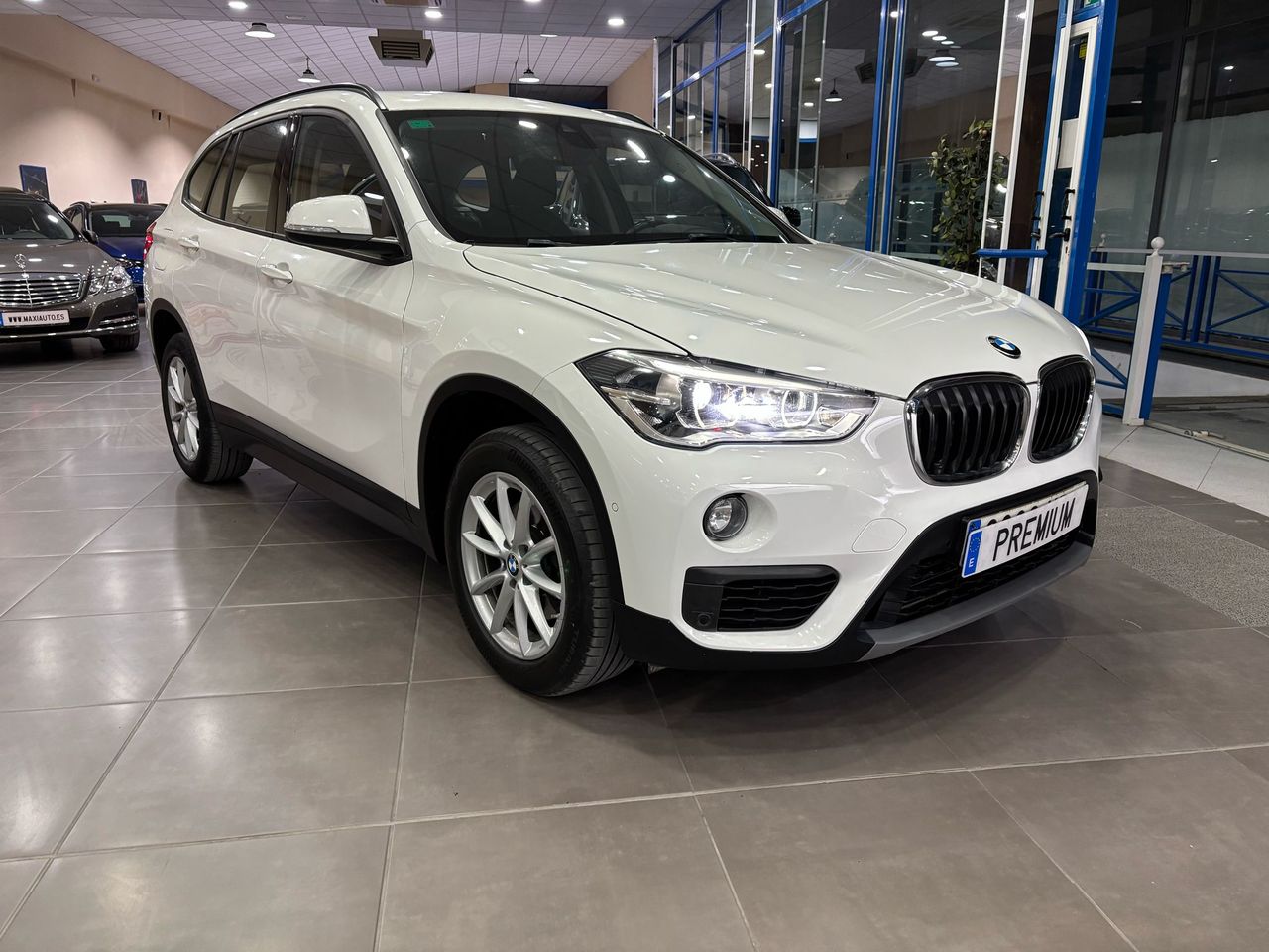 Foto BMW X1 5