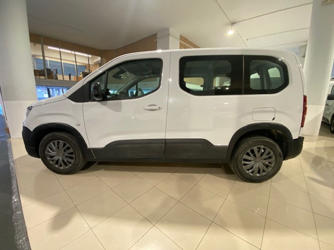 Foto Peugeot Rifter 4