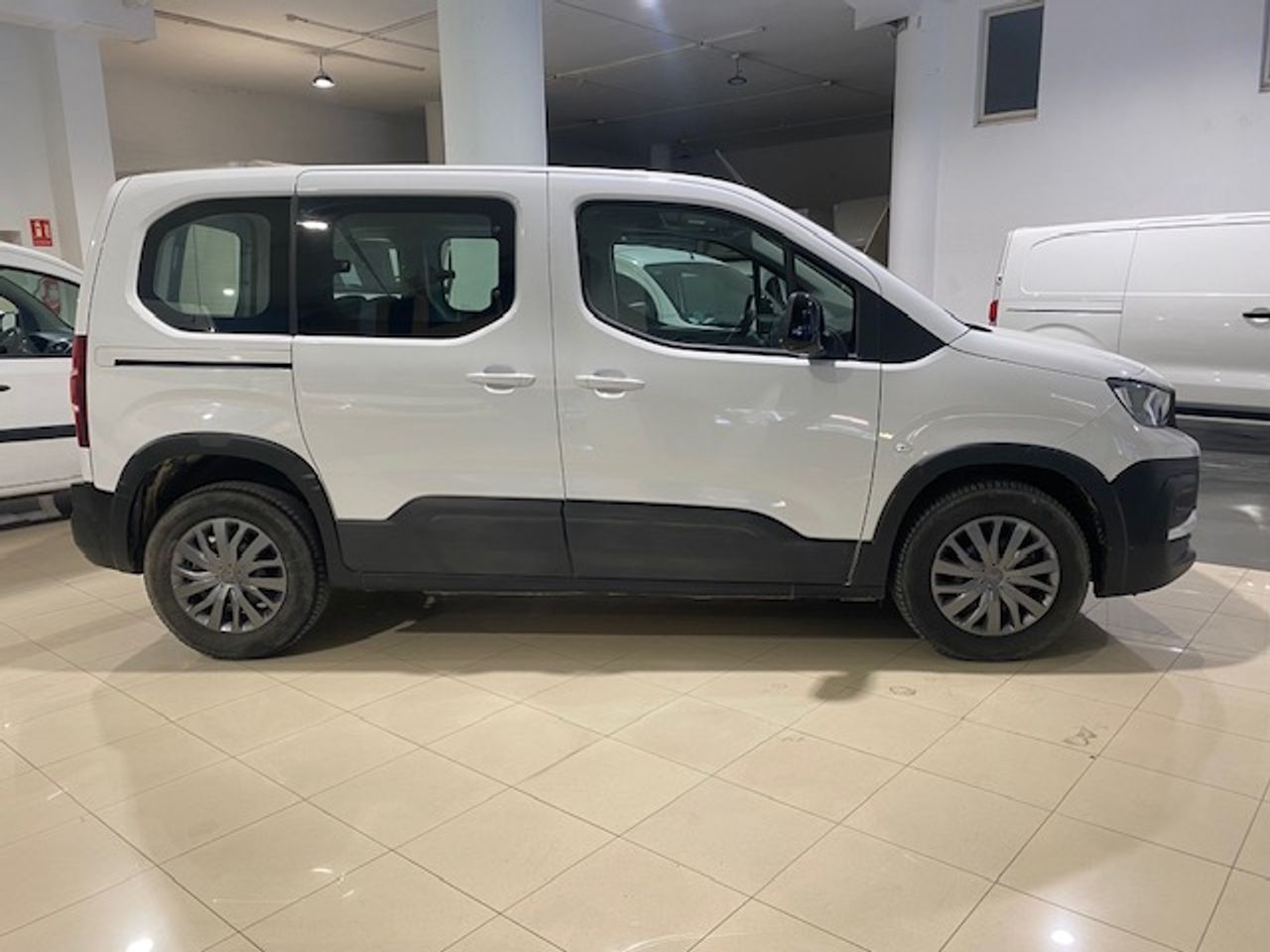 Foto Peugeot Rifter 5