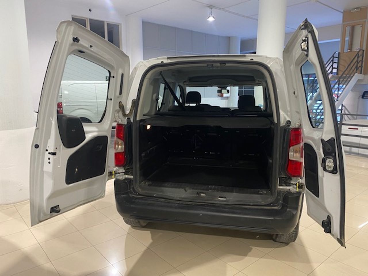 Foto Peugeot Rifter 9