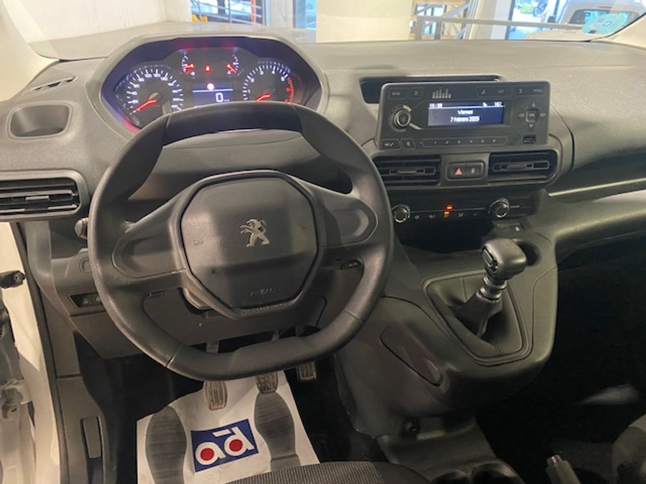 Foto Peugeot Rifter 11