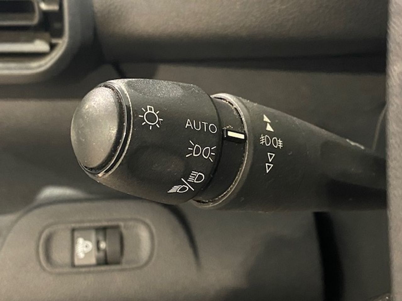 Foto Peugeot Rifter 19
