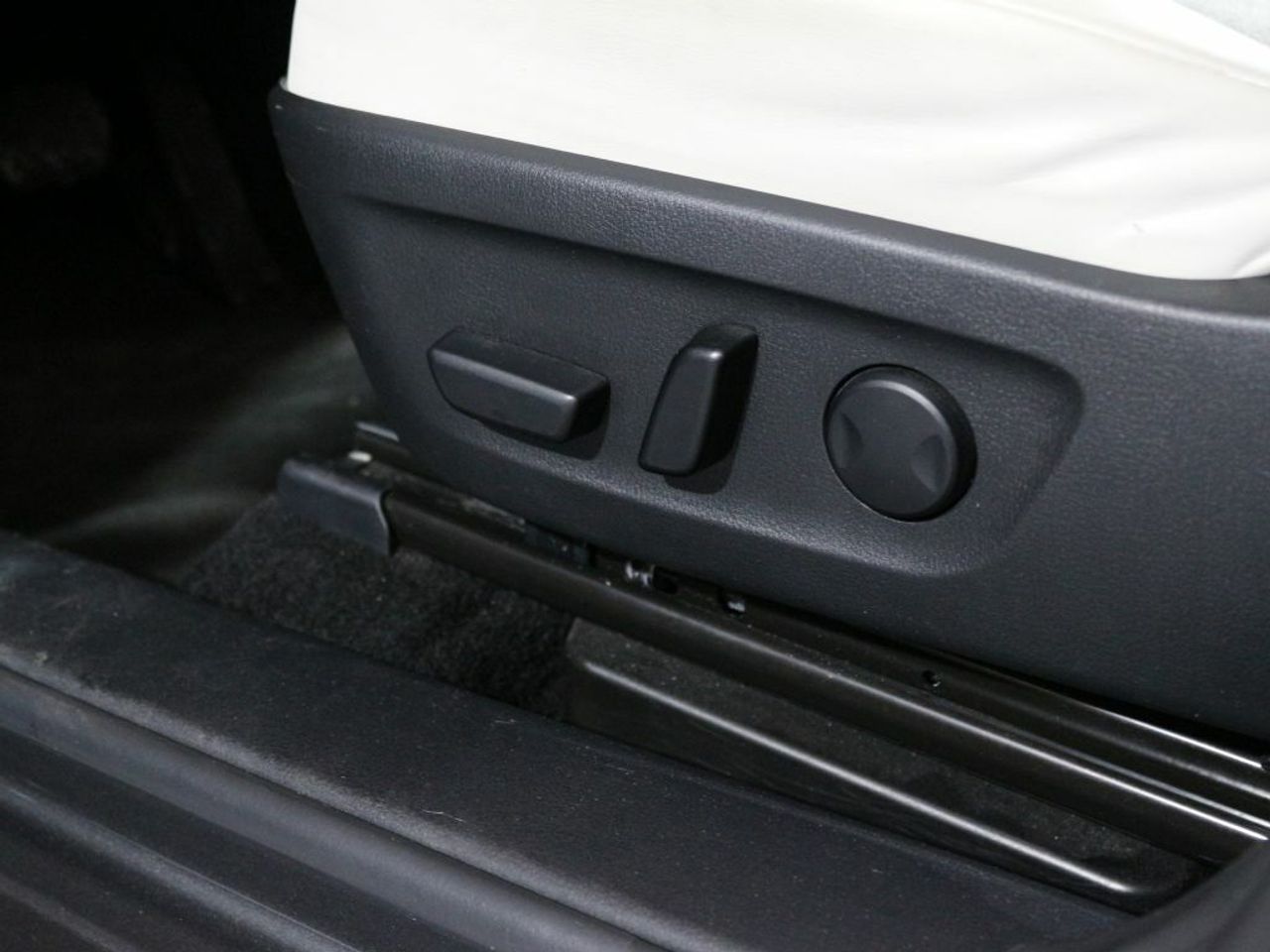 Foto Mazda MX-30 13