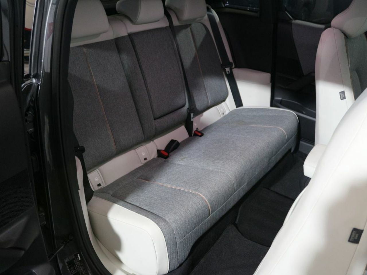 Foto Mazda MX-30 16