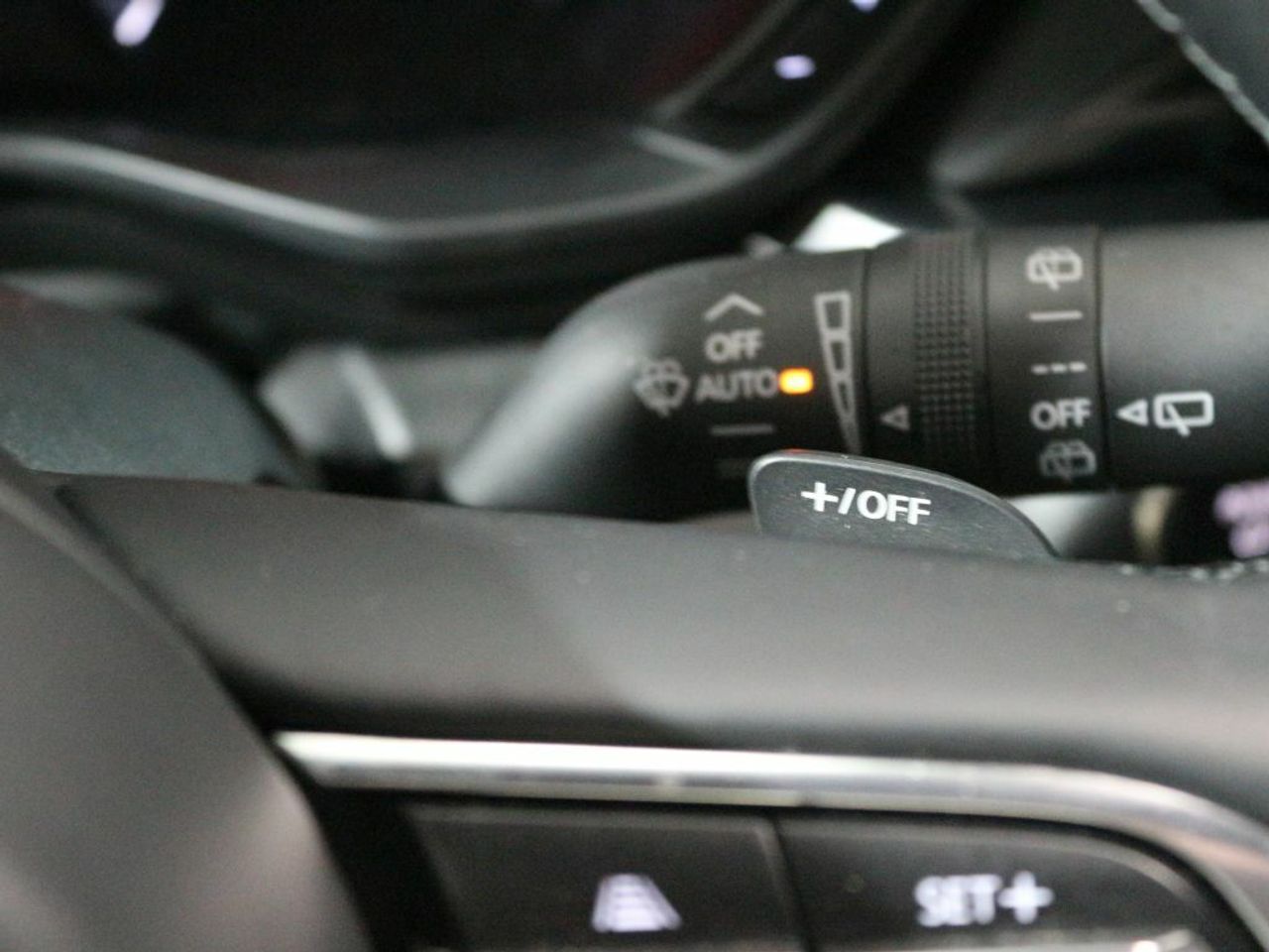 Foto Mazda MX-30 25