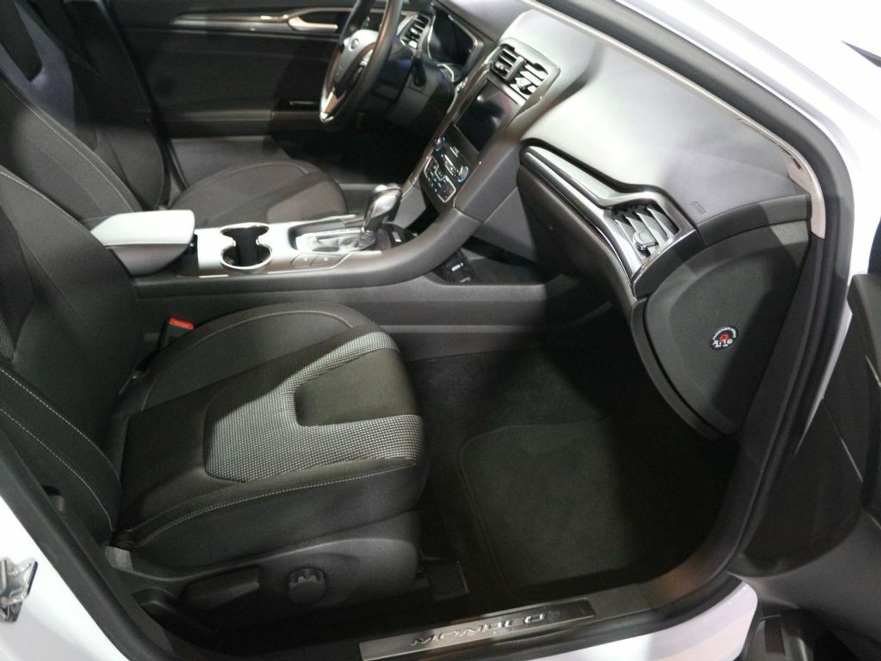 Foto Ford Mondeo 16
