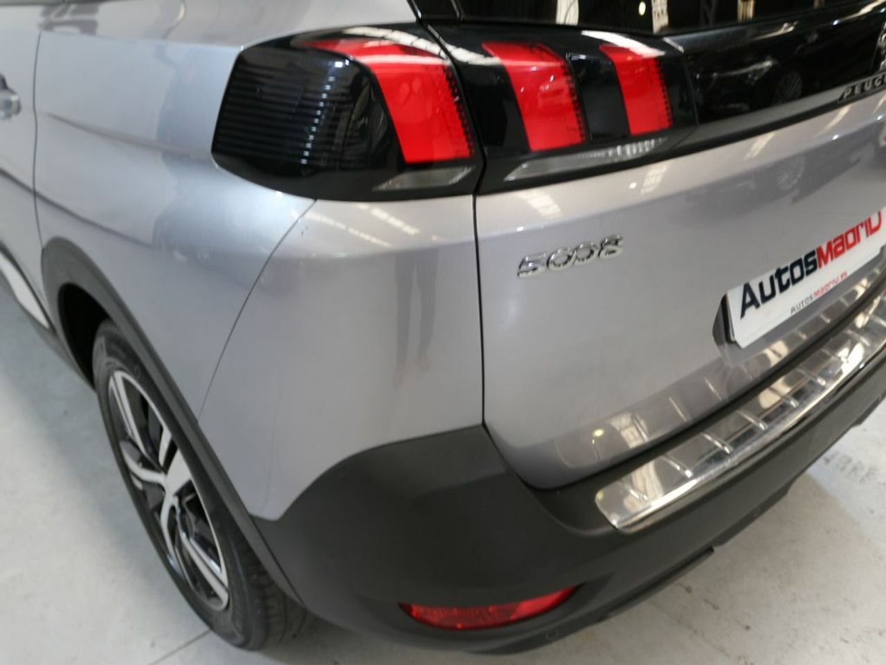 Foto Peugeot 5008 25