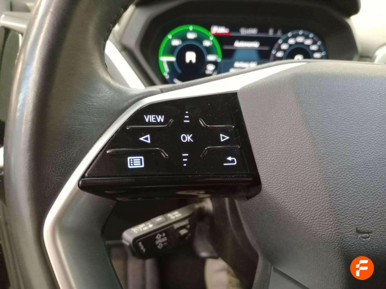 Foto Audi Q4 10