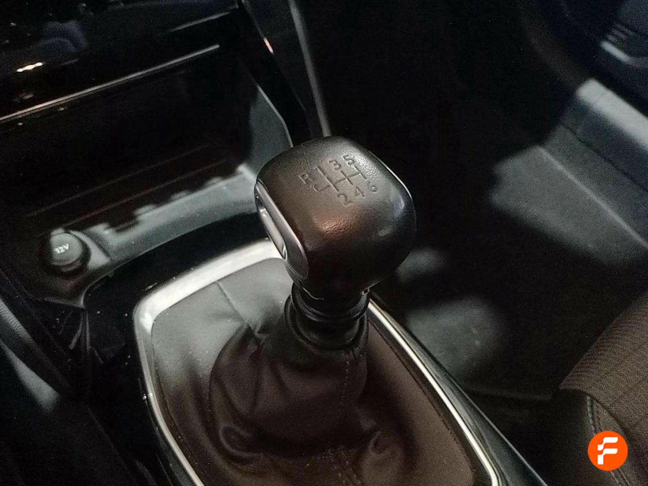 Foto Peugeot 208 9