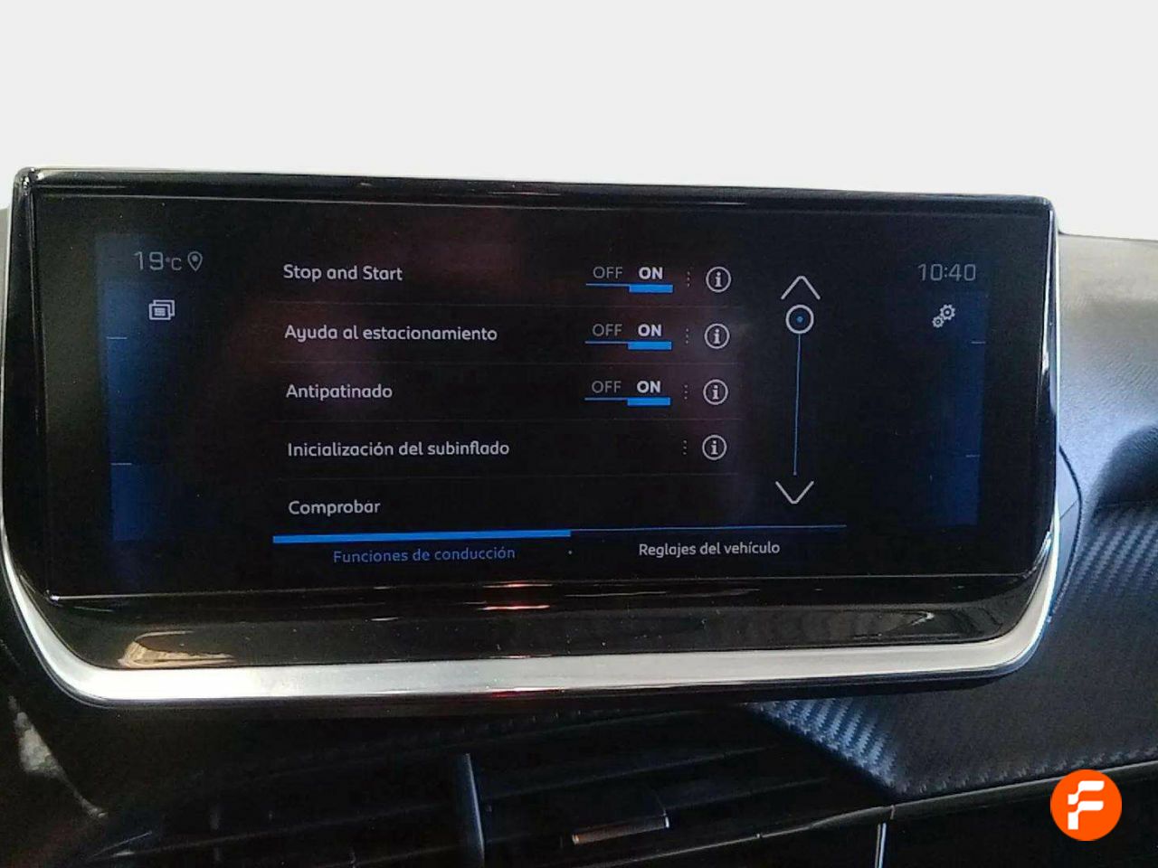 Foto Peugeot 208 13