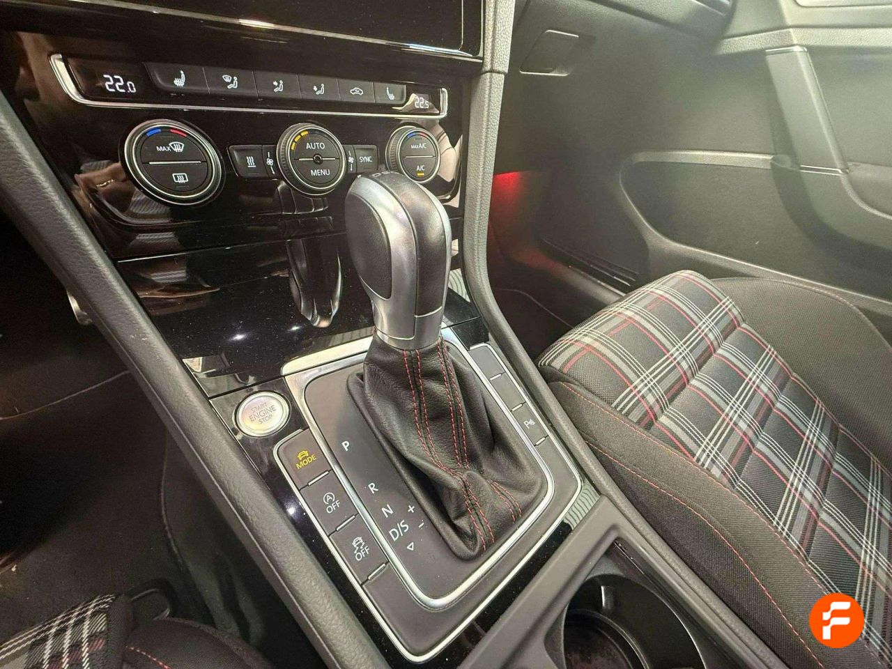 Foto Volkswagen Golf 27