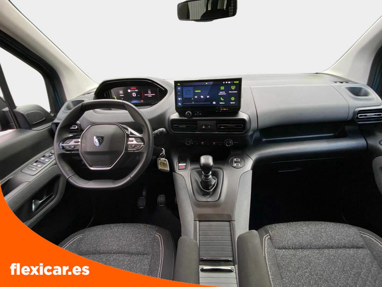 Foto Peugeot Rifter 18