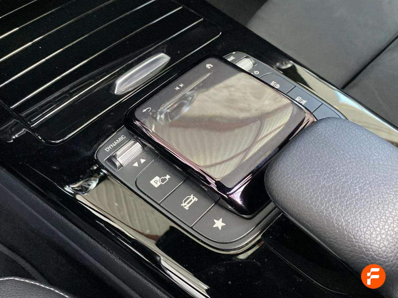 Foto Mercedes-Benz Clase CLA 29