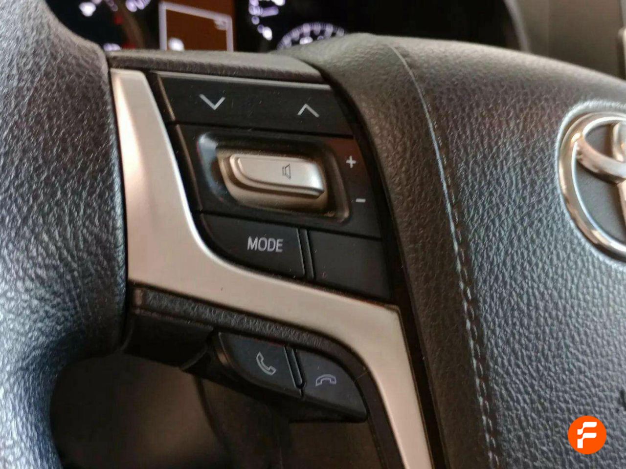Foto Toyota Land Cruiser 19