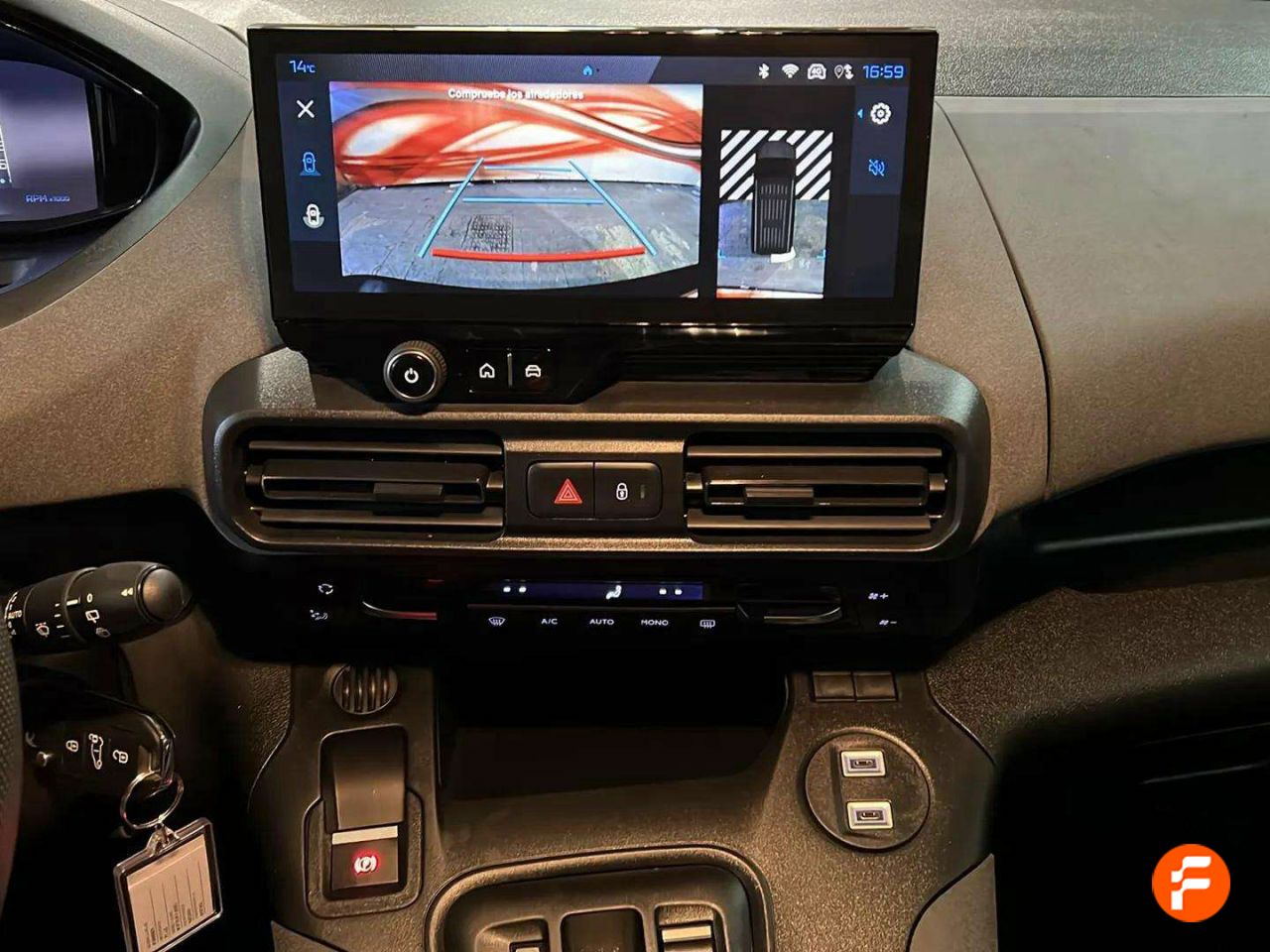 Foto Peugeot Rifter 17