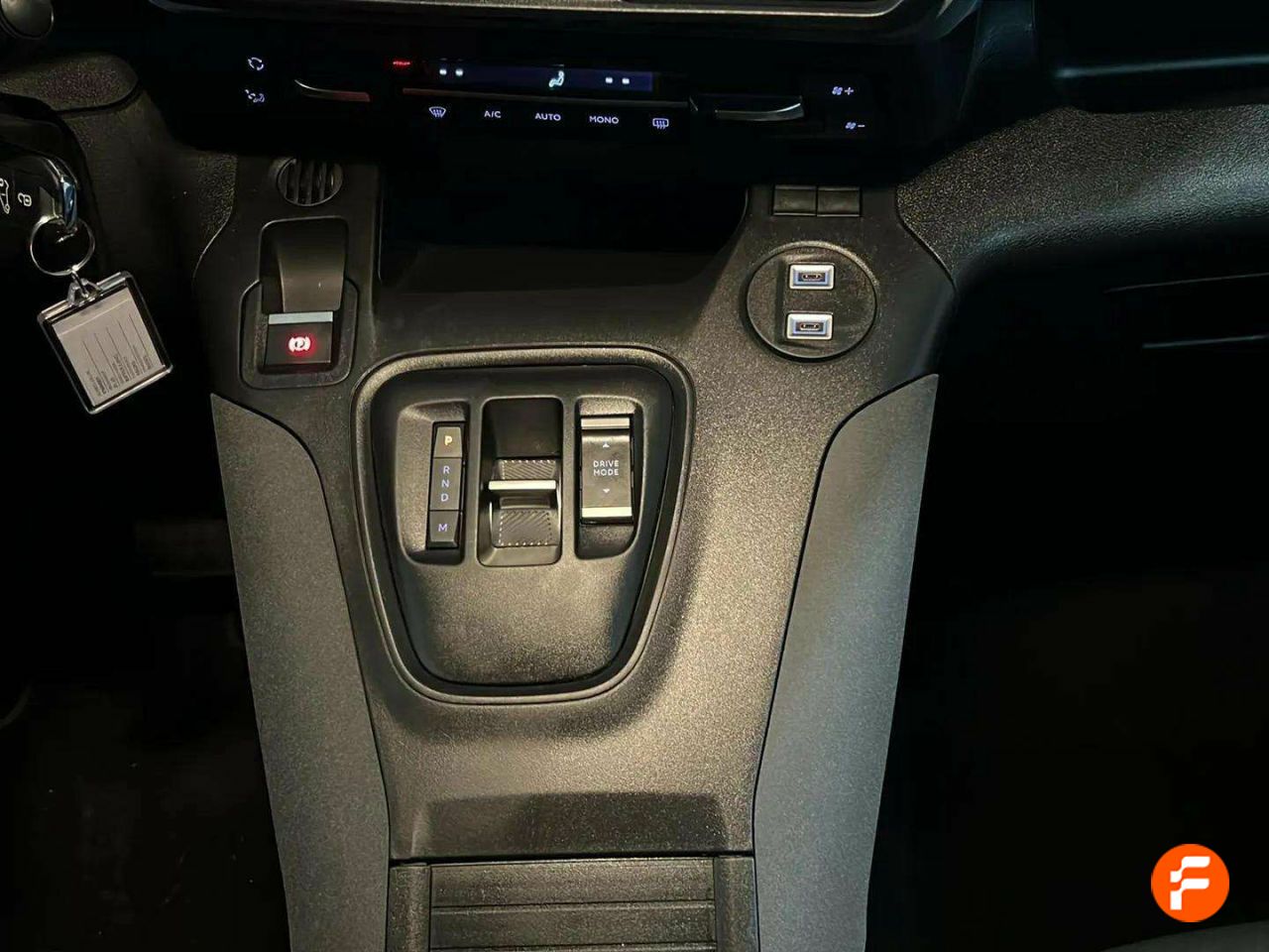 Foto Peugeot Rifter 18
