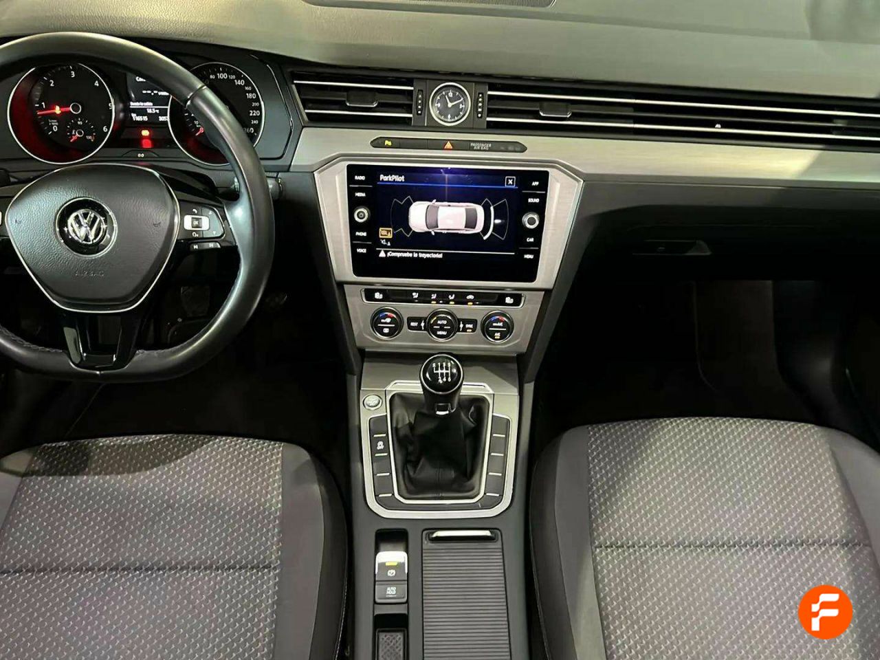 Foto Volkswagen Passat 14