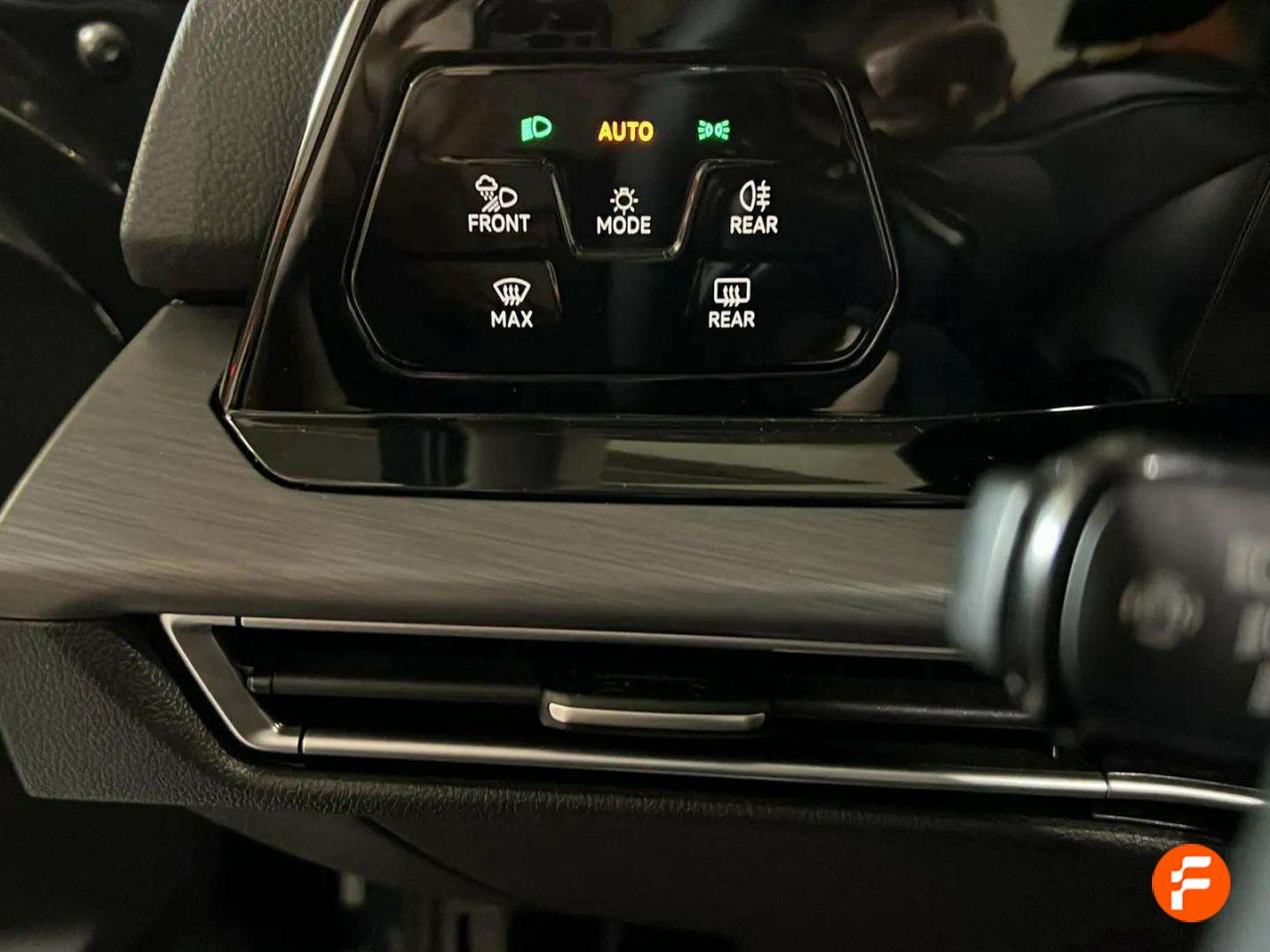 Foto Volkswagen Golf 19