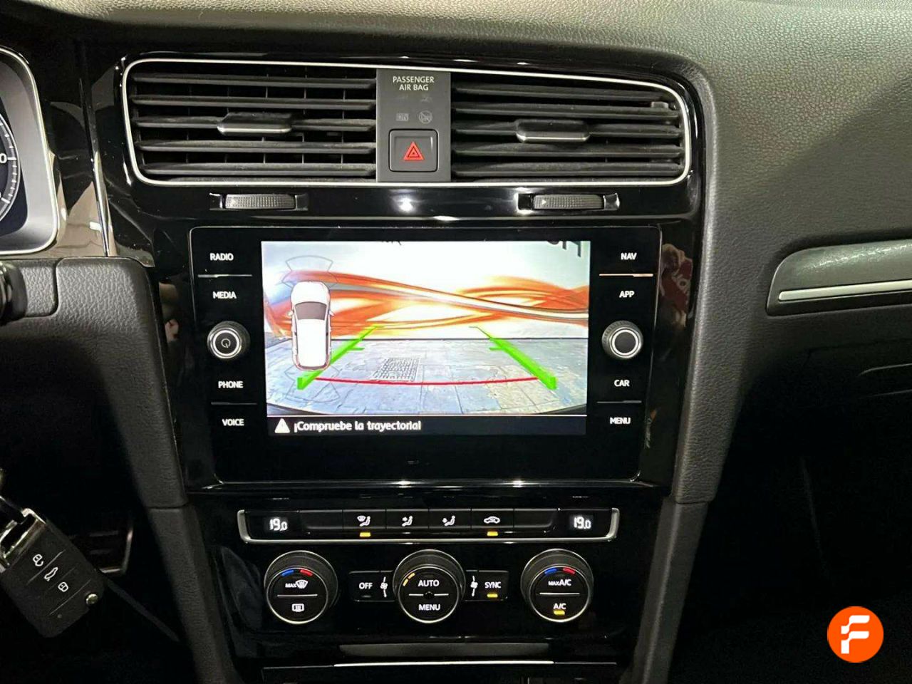 Foto Volkswagen Golf 17