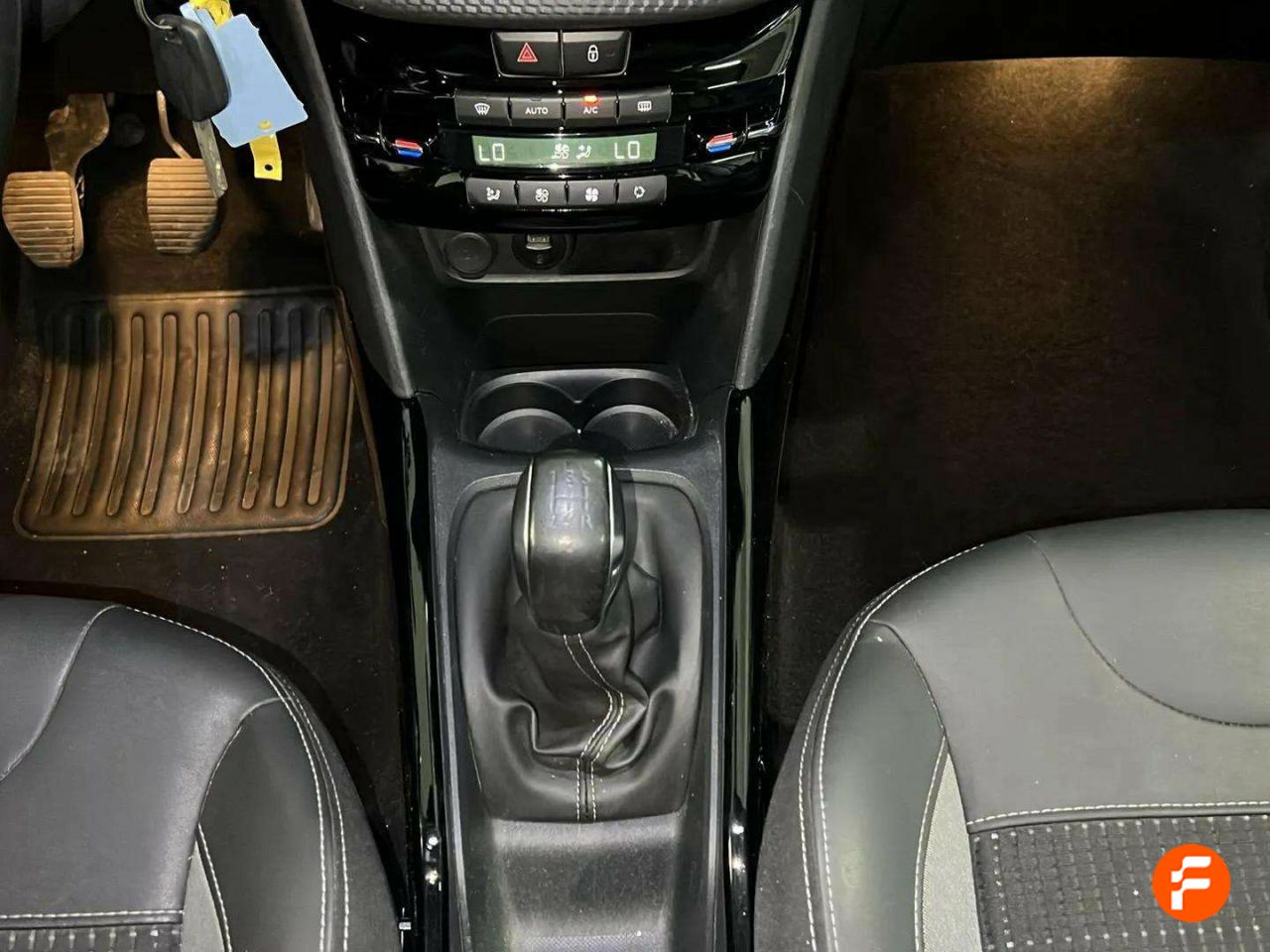 Foto Peugeot 2008 17