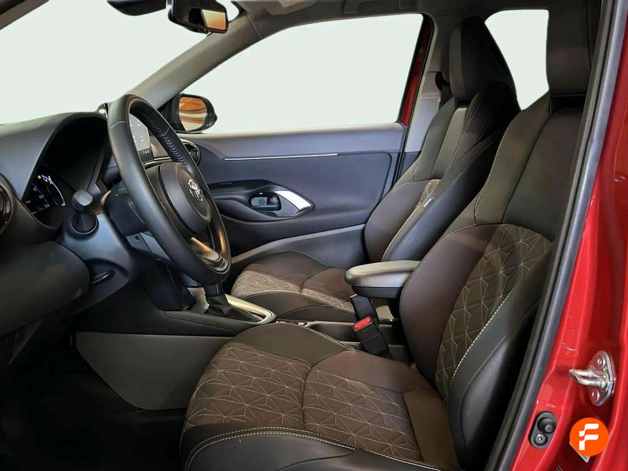 Foto Toyota Yaris 10