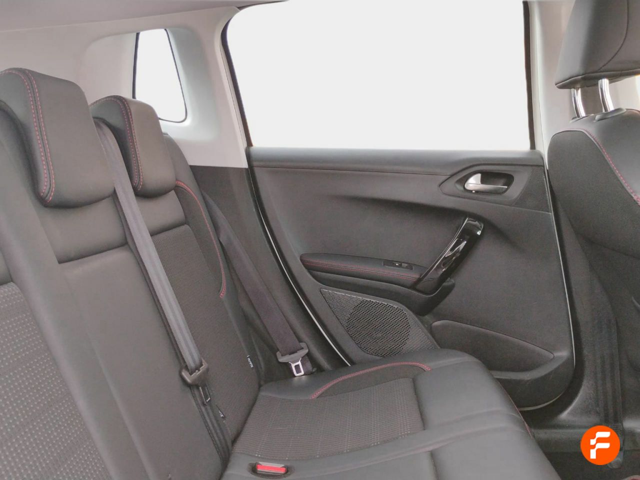 Foto Peugeot 2008 12