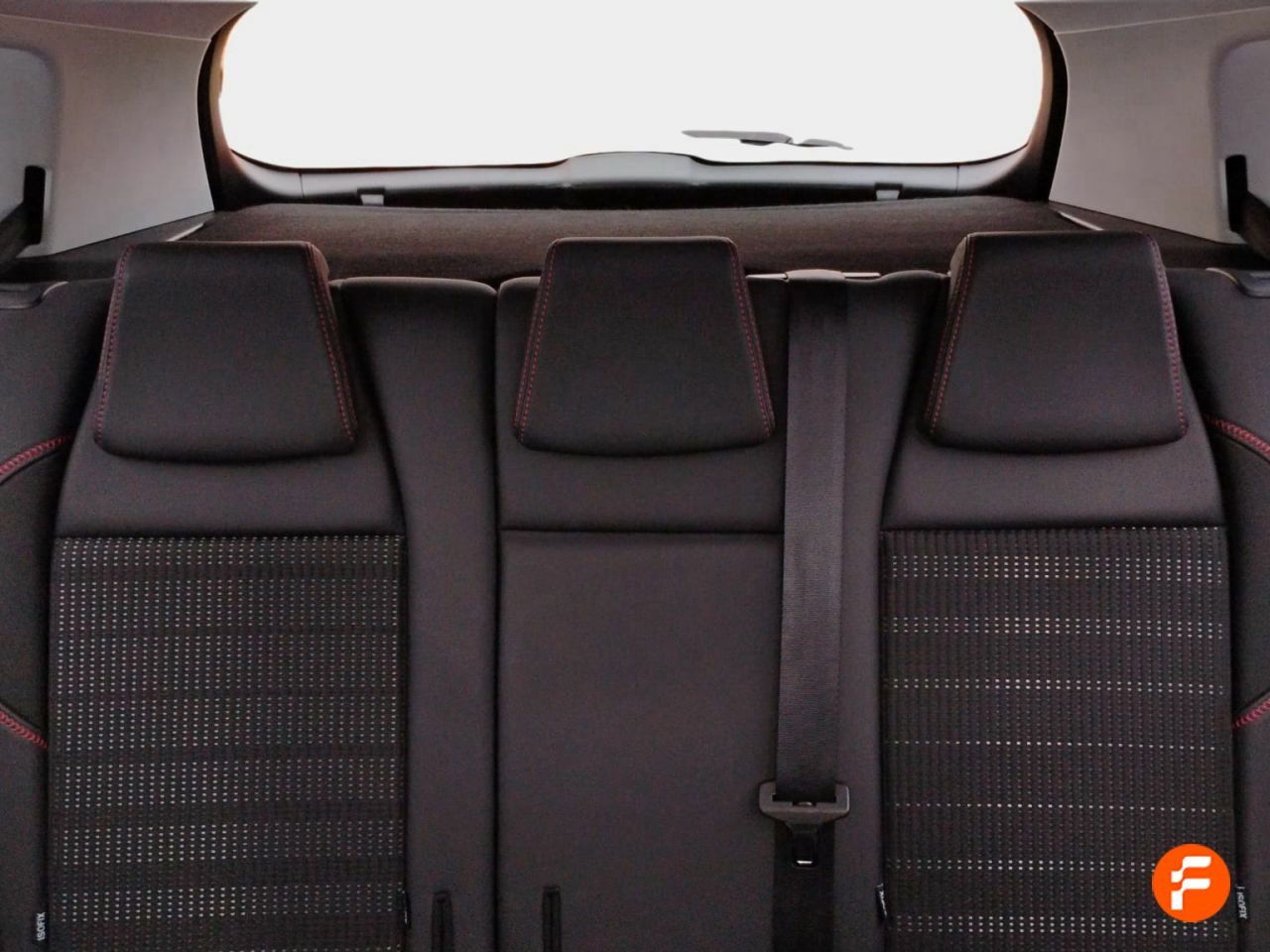 Foto Peugeot 2008 13