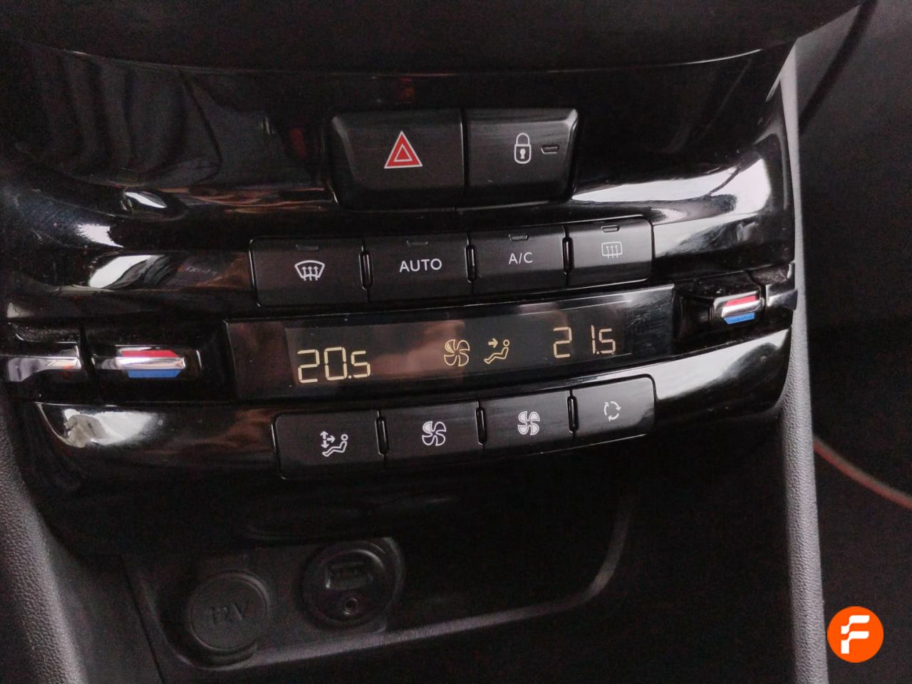 Foto Peugeot 2008 19