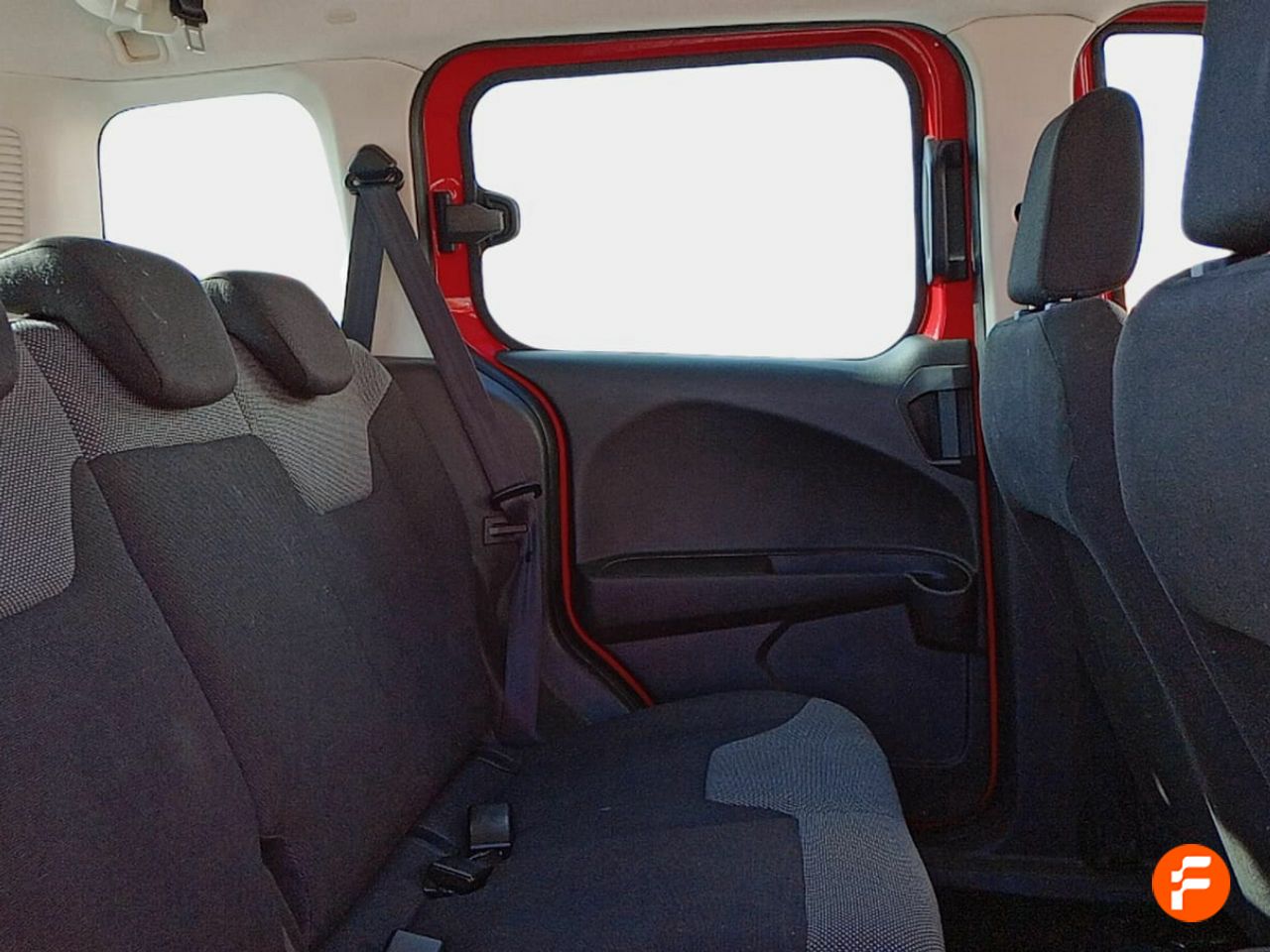 Foto Ford Tourneo Courier 12