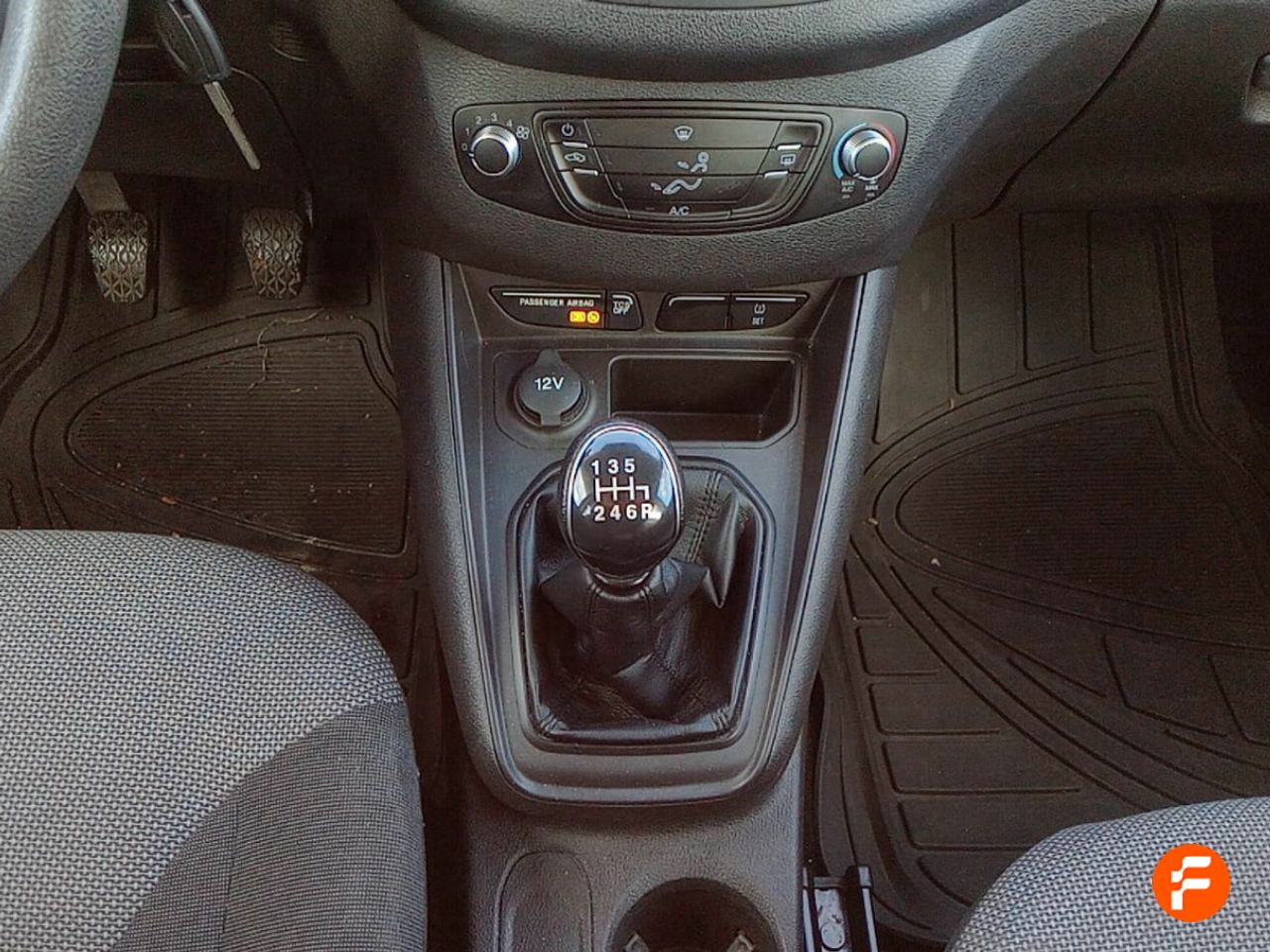 Foto Ford Tourneo Courier 21