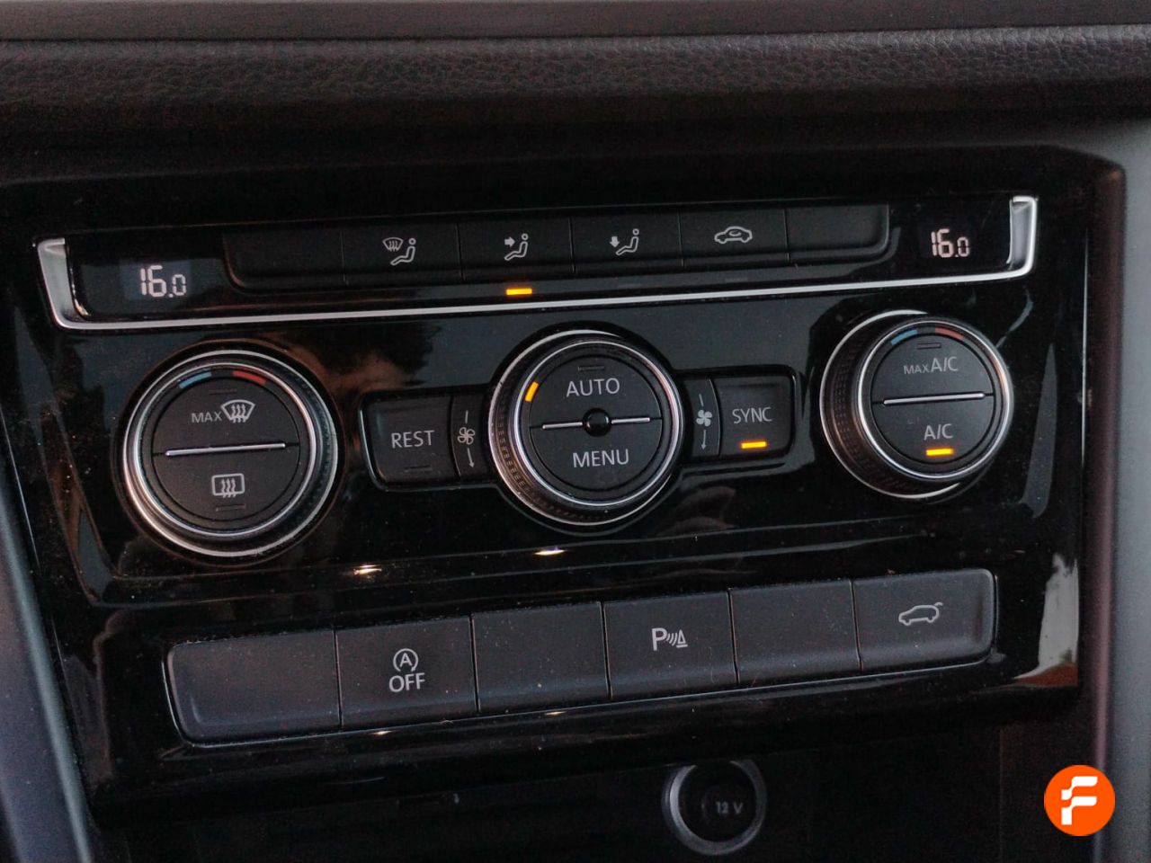 Foto Volkswagen Touran 25
