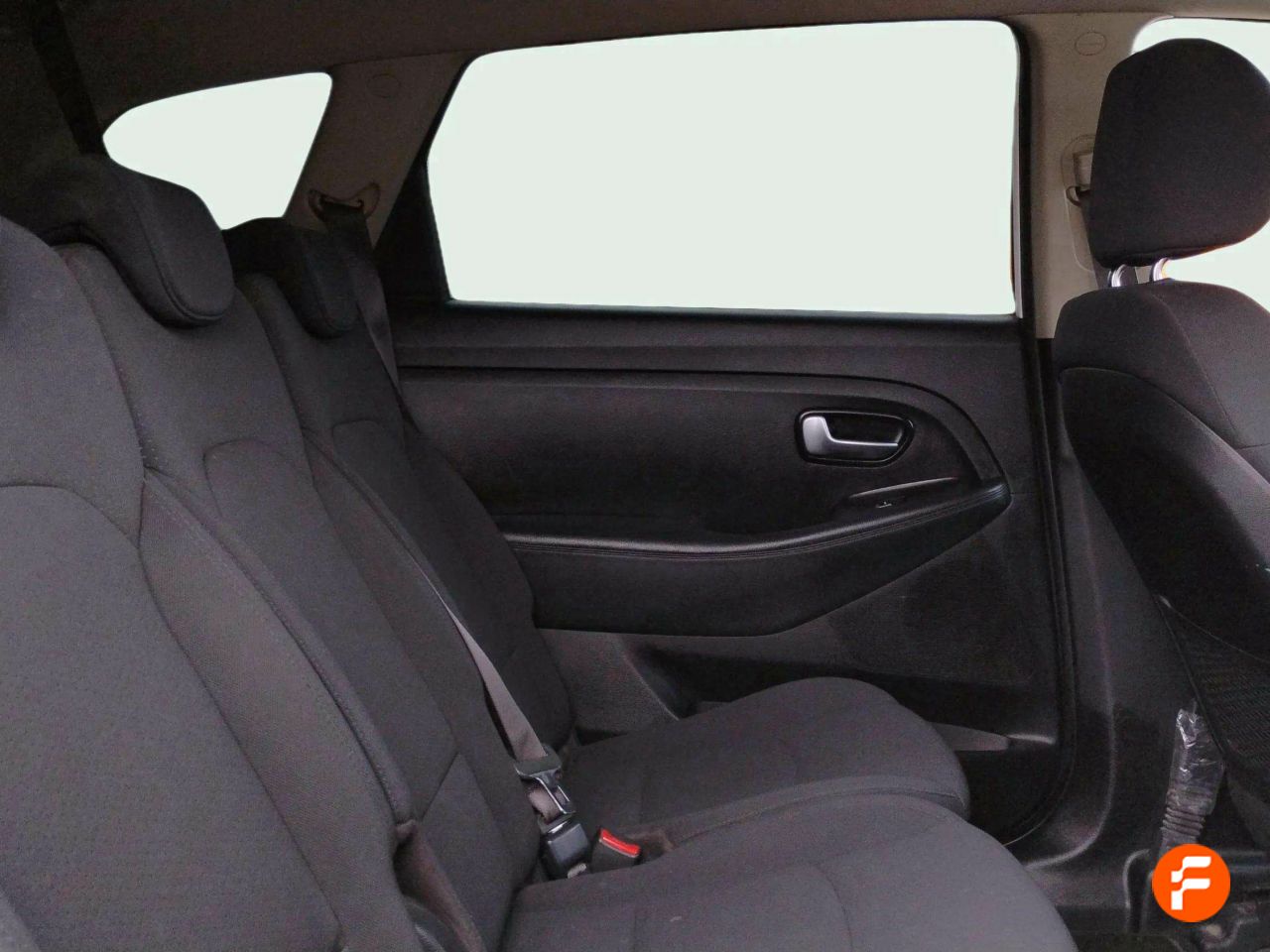 Foto Kia Carens 12