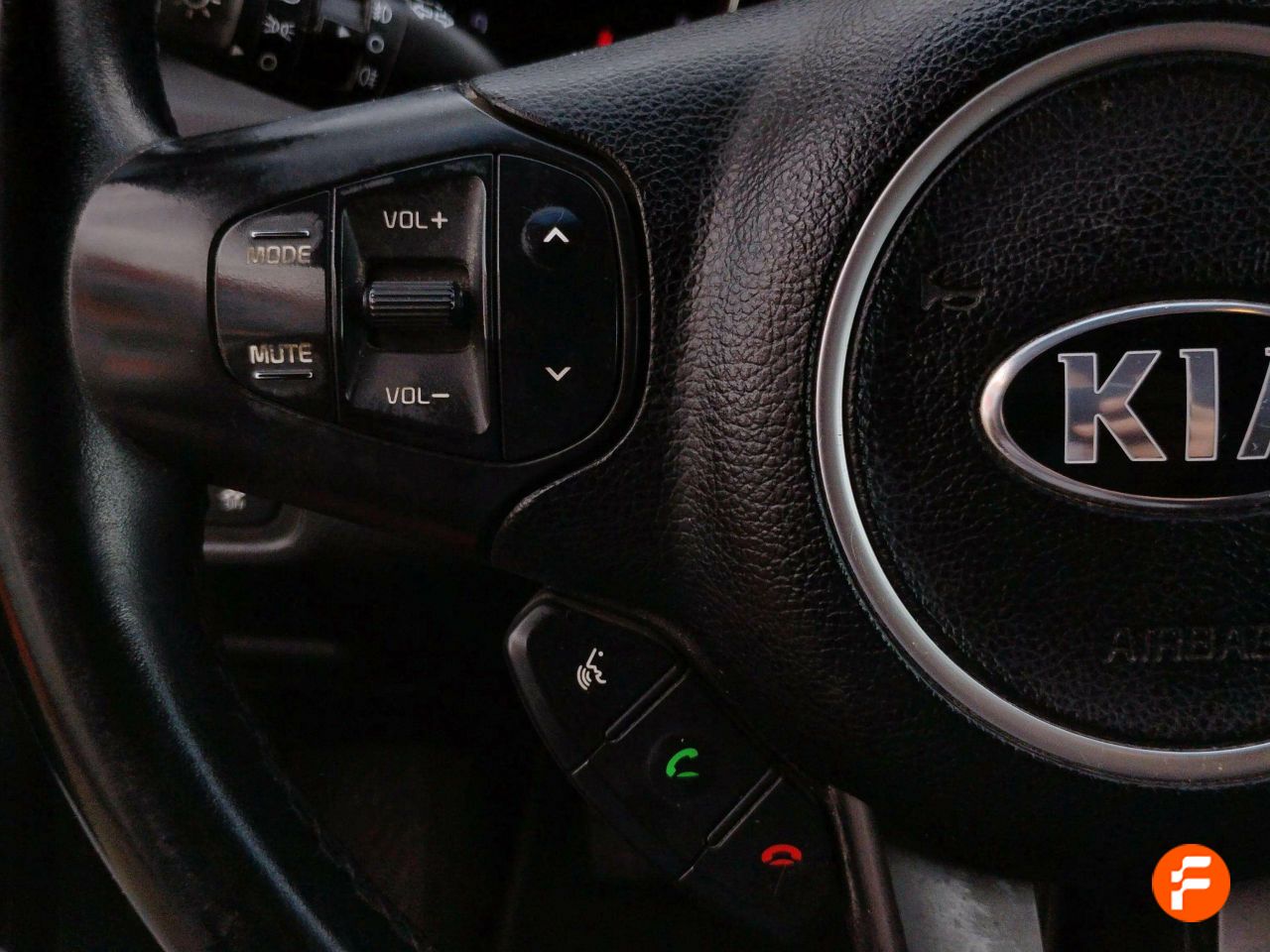 Foto Kia Carens 21