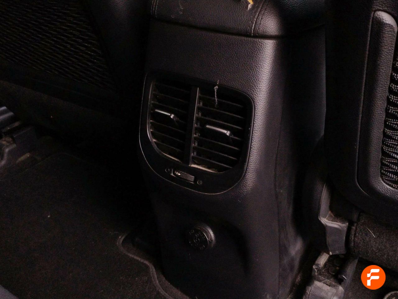 Foto Kia Carens 25