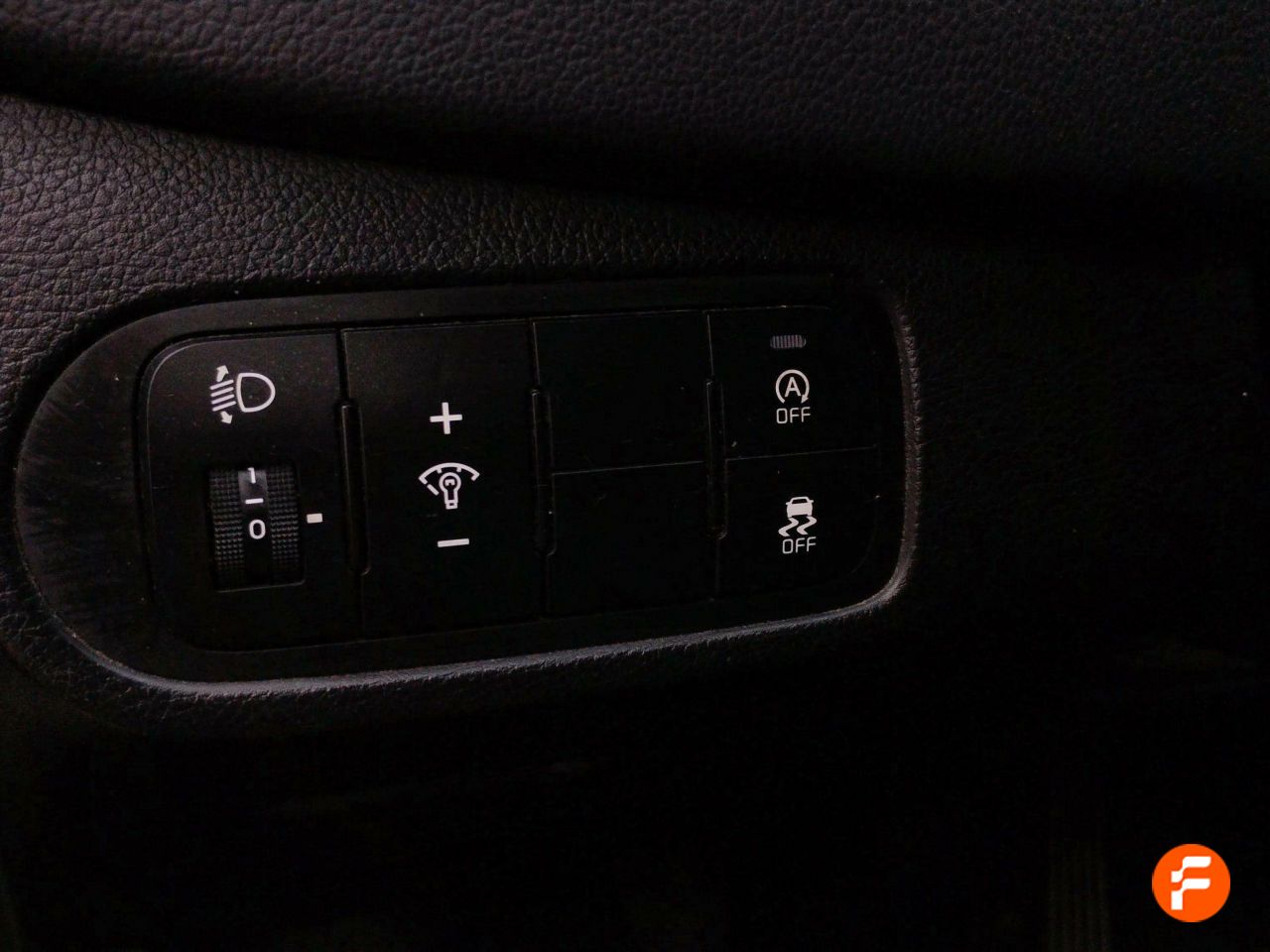 Foto Kia Carens 26