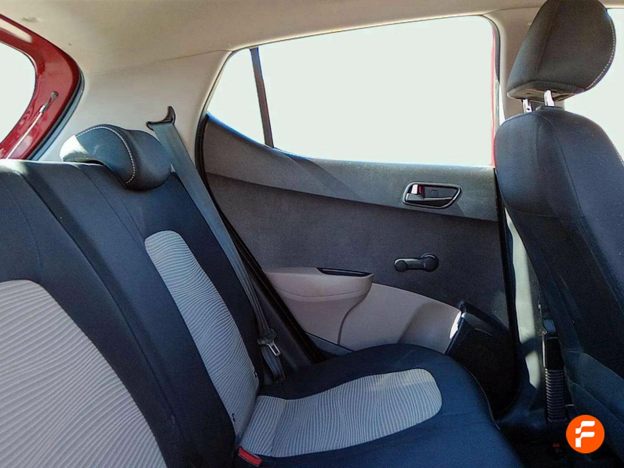 Foto Hyundai i10 12