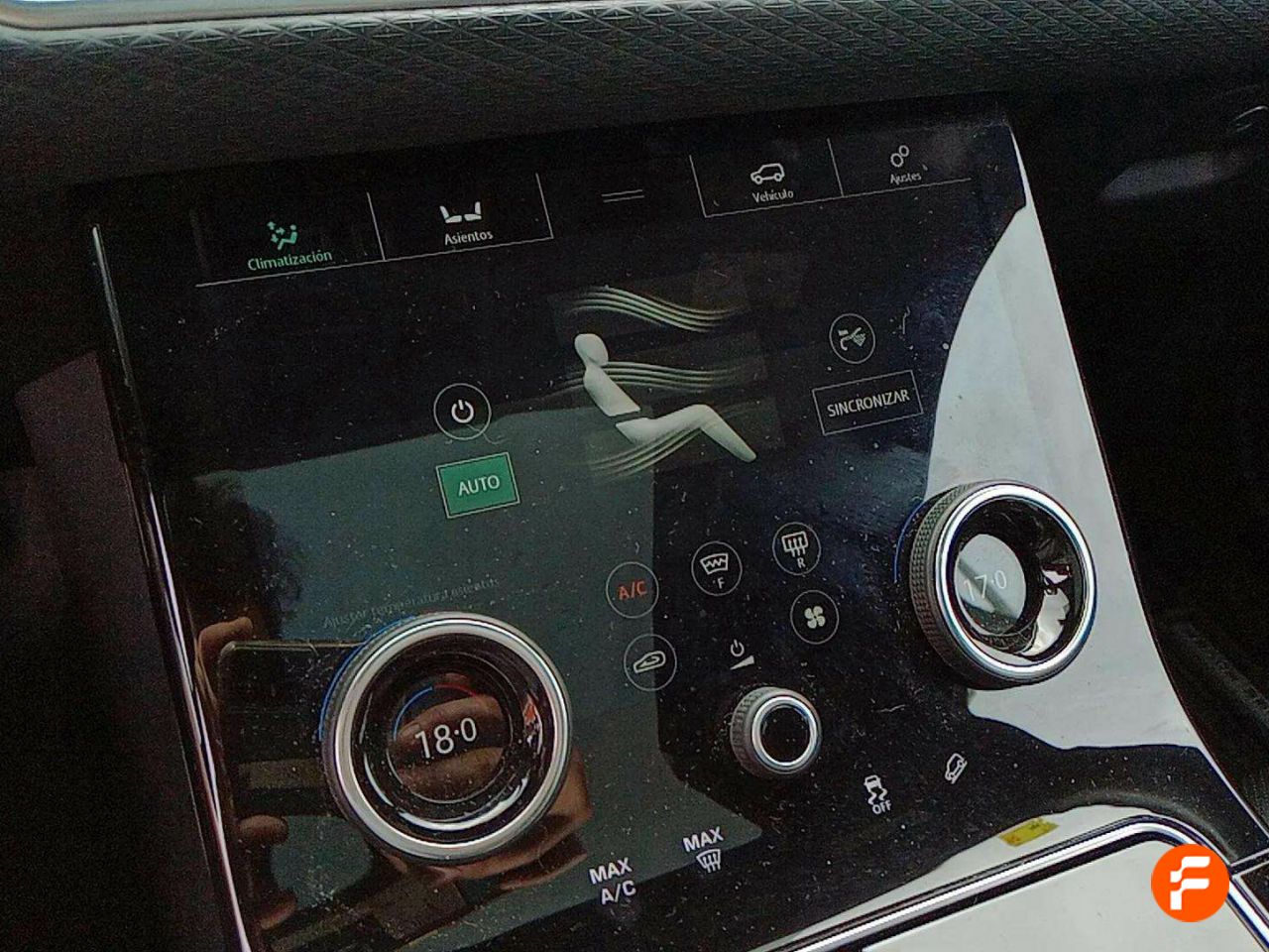 Foto Land-Rover Range Rover Velar 23