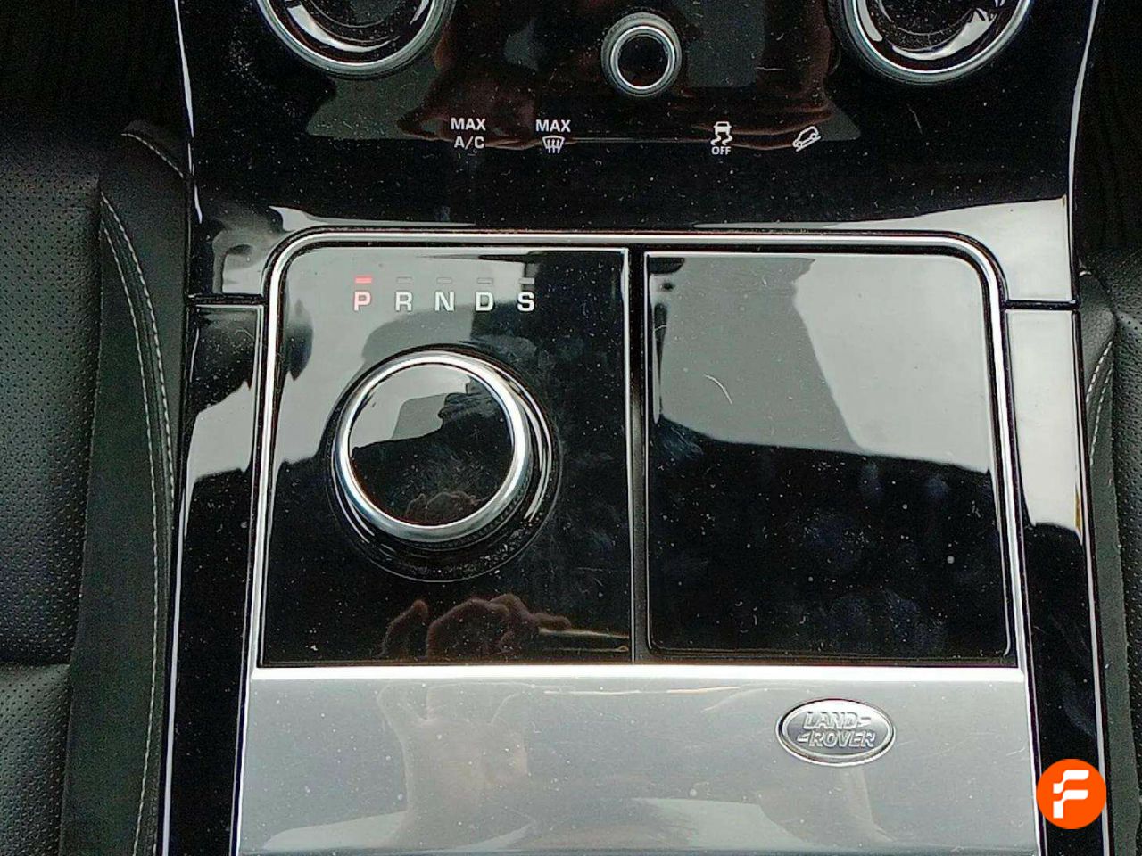 Foto Land-Rover Range Rover Velar 25