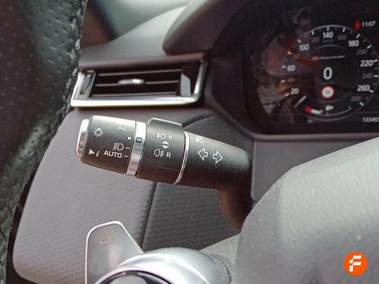 Foto Land-Rover Range Rover Velar 29