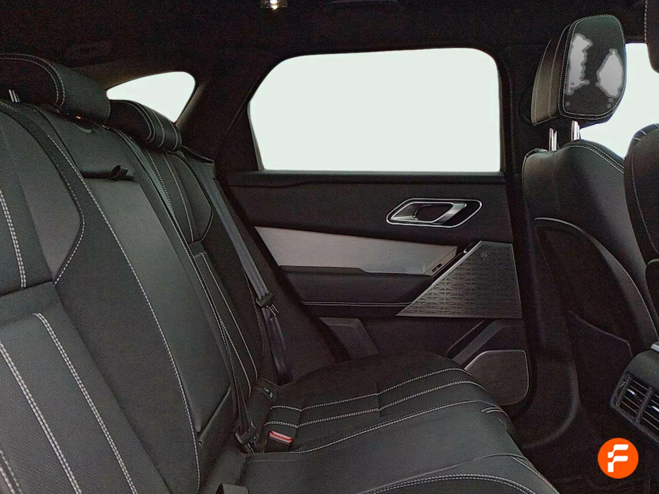 Foto Land-Rover Range Rover Velar 12