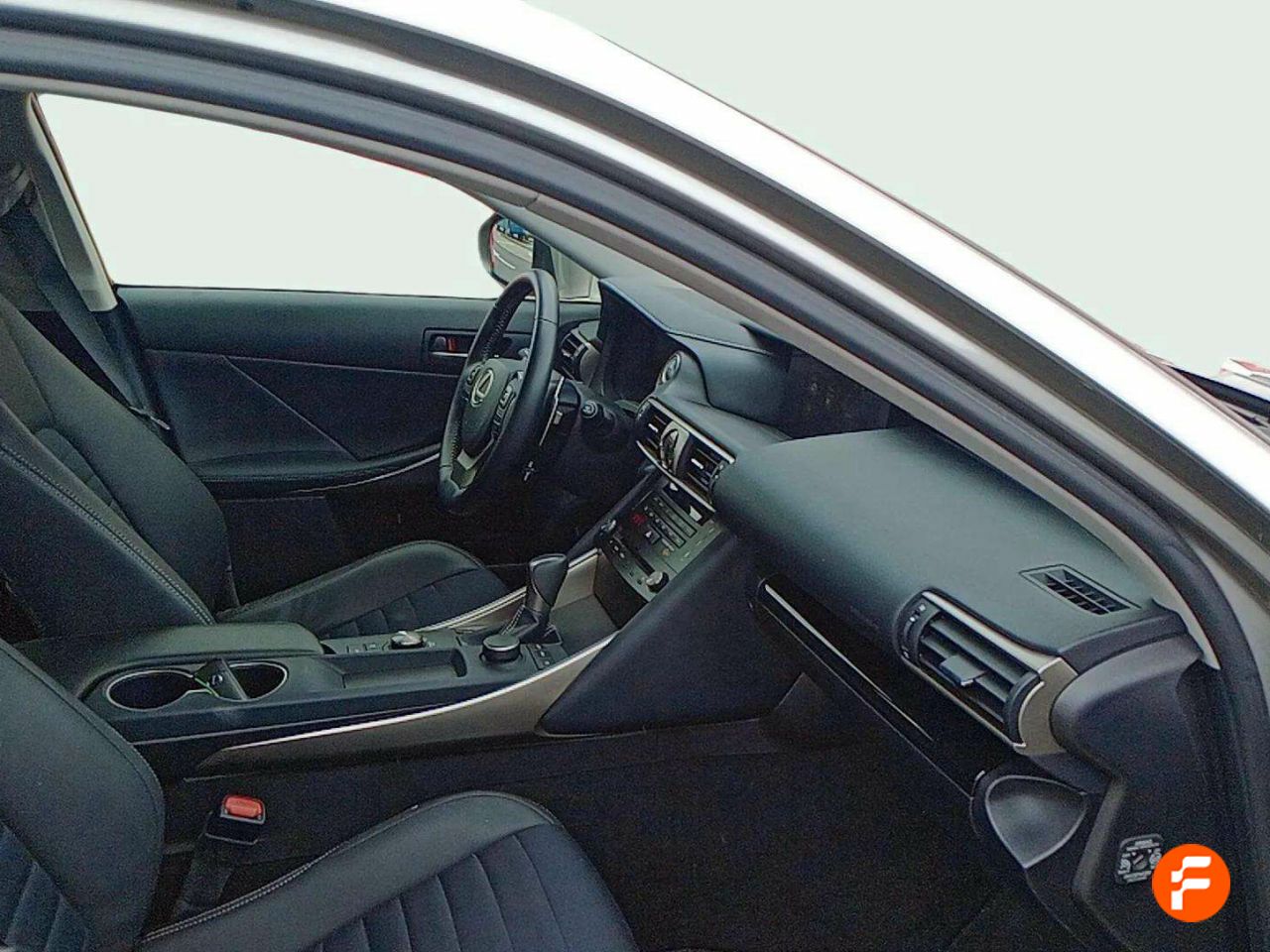 Foto Lexus IS 11